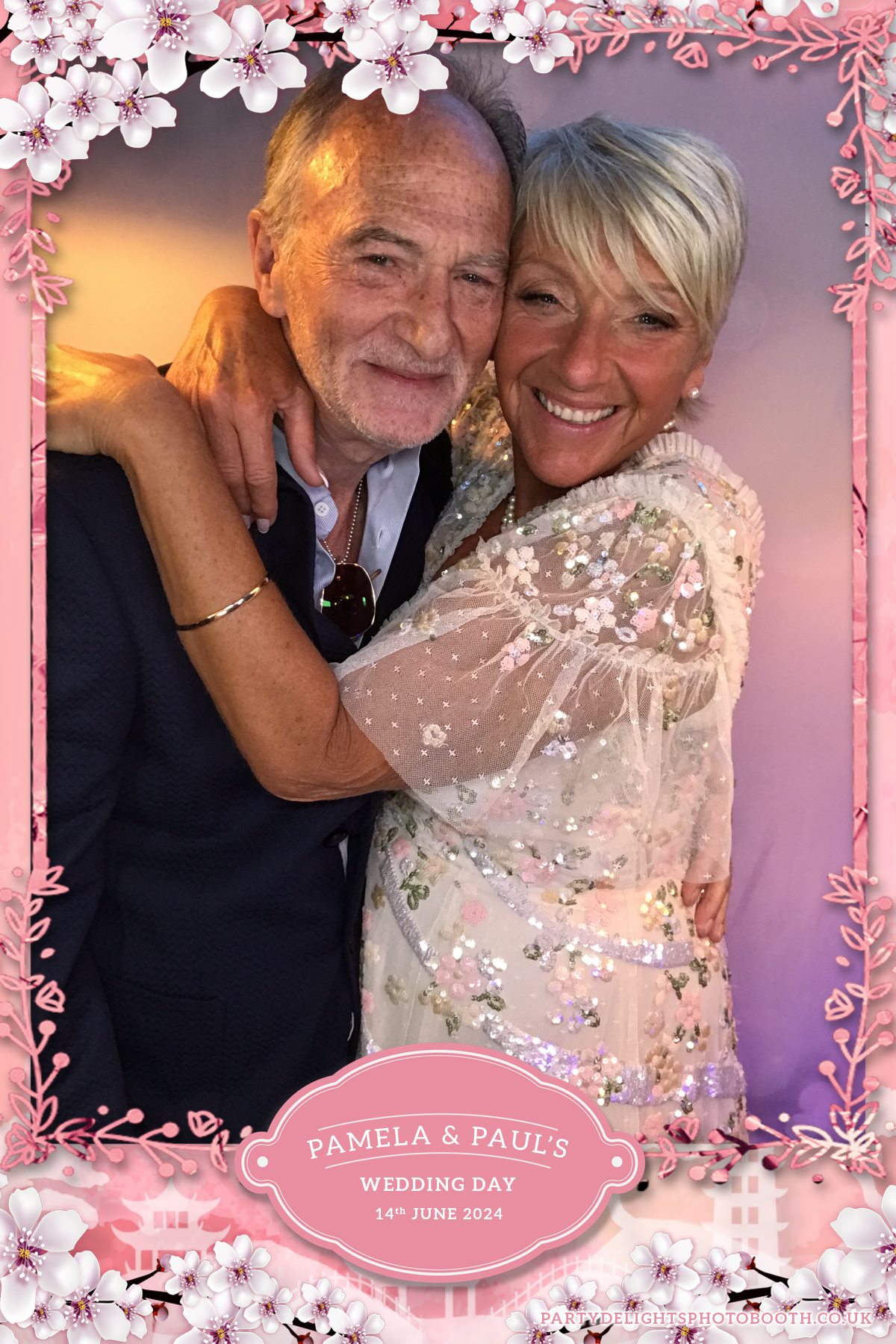 Pamela & Paul's Wedding | View more photos from the event at gallery.partydelightsphotobooth.co.uk/u/PartyDelightsPhotoBooth/Pamela-Pauls-Wedding