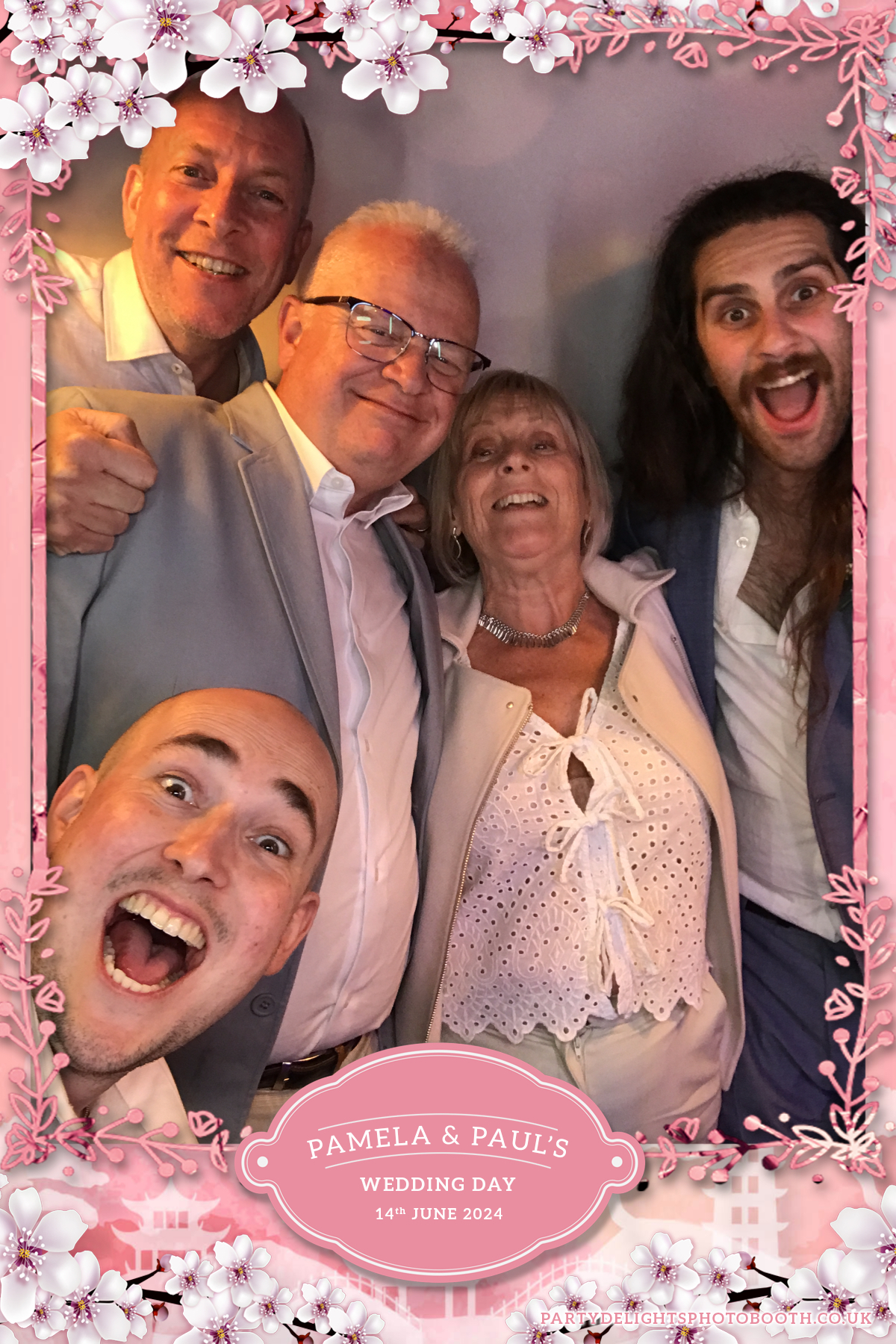 Pamela & Paul's Wedding | View more photos from the event at gallery.partydelightsphotobooth.co.uk/u/PartyDelightsPhotoBooth/Pamela-Pauls-Wedding
