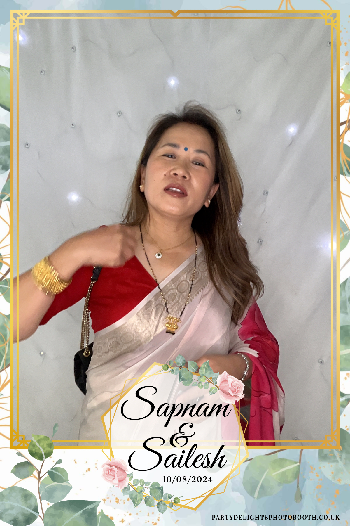 Sapnam & Sailesh Wedding | View more photos from the event at gallery.partydelightsphotobooth.co.uk/u/PartyDelightsPhotoBooth/Sapnam-Sailesh-Wedding