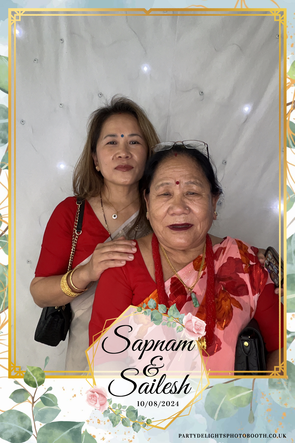 Sapnam & Sailesh Wedding | View more photos from the event at gallery.partydelightsphotobooth.co.uk/u/PartyDelightsPhotoBooth/Sapnam-Sailesh-Wedding