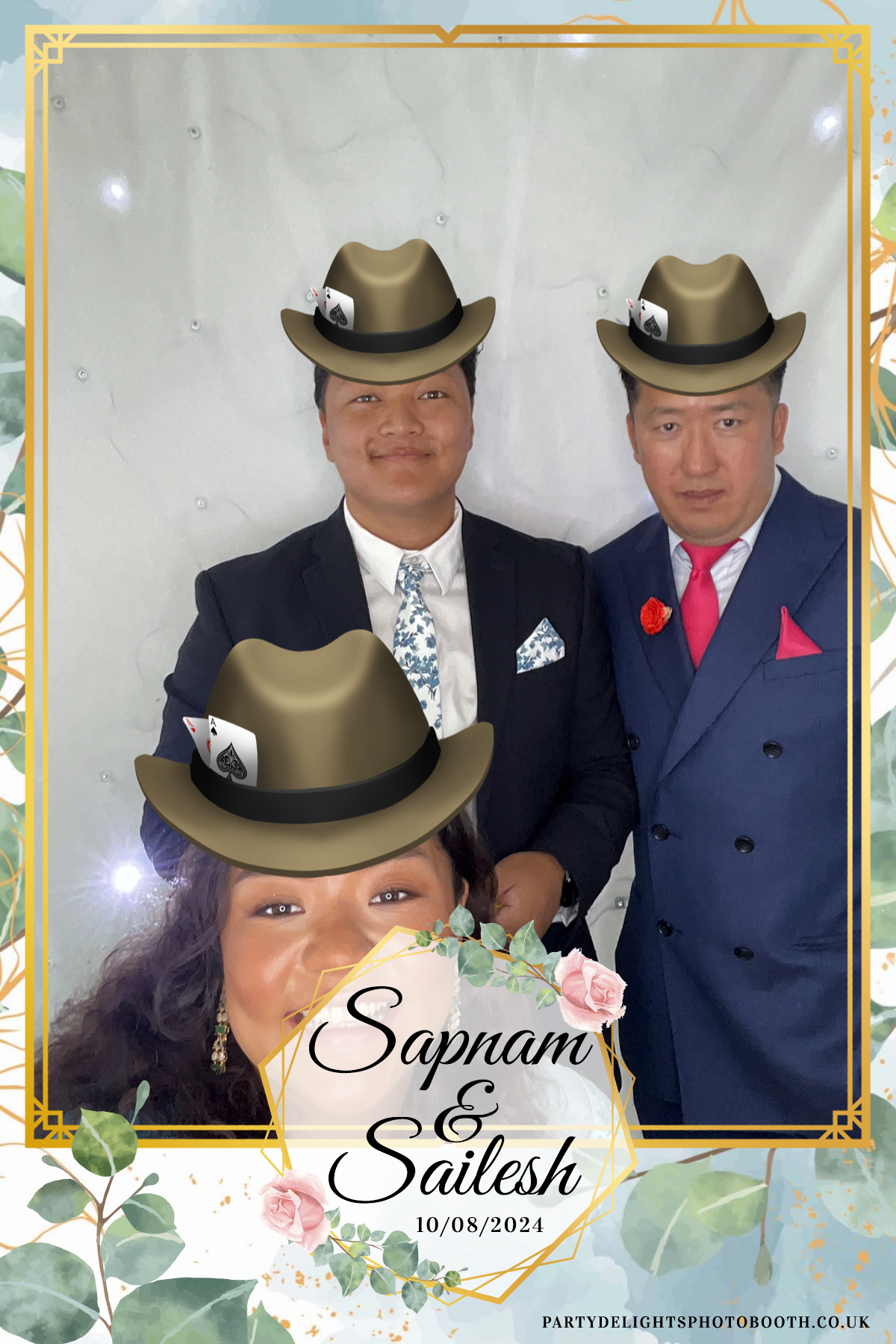 Sapnam & Sailesh Wedding | View more photos from the event at gallery.partydelightsphotobooth.co.uk/u/PartyDelightsPhotoBooth/Sapnam-Sailesh-Wedding