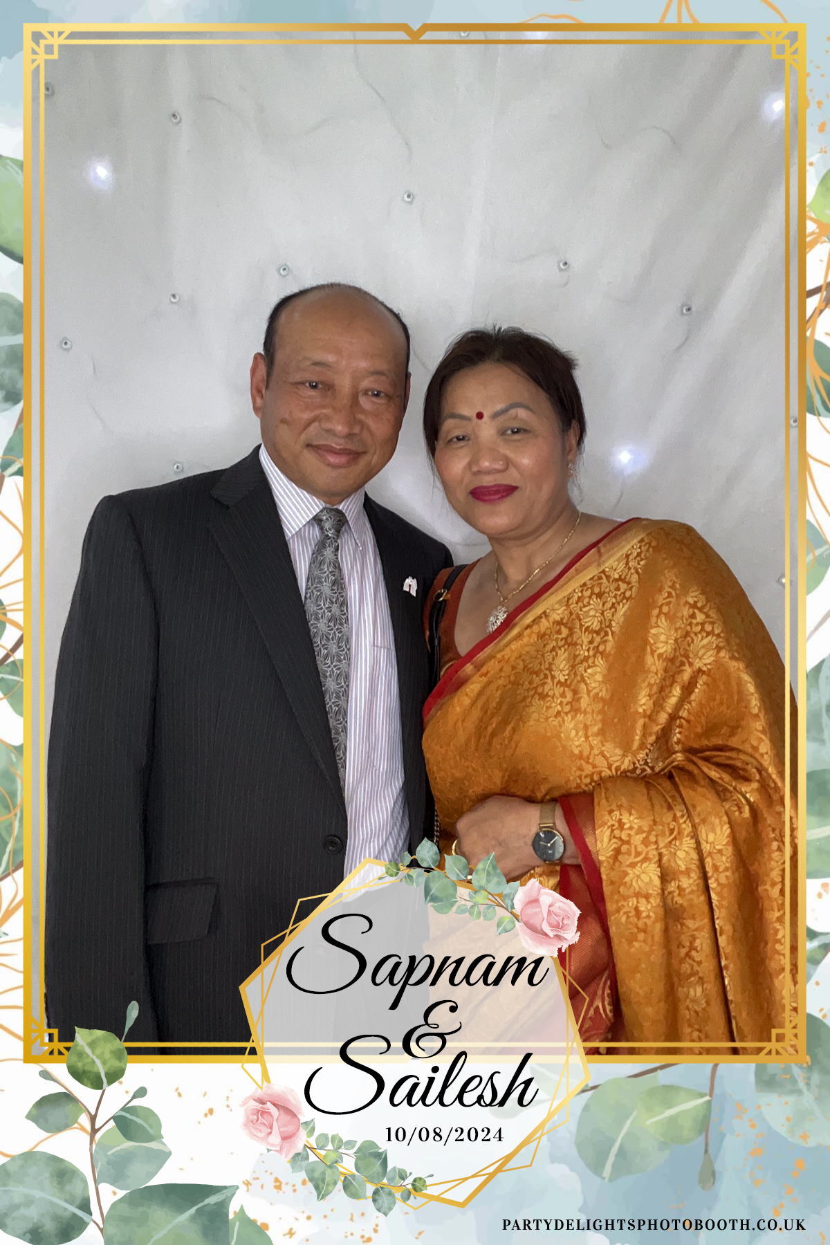 Sapnam & Sailesh Wedding | View more photos from the event at gallery.partydelightsphotobooth.co.uk/u/PartyDelightsPhotoBooth/Sapnam-Sailesh-Wedding