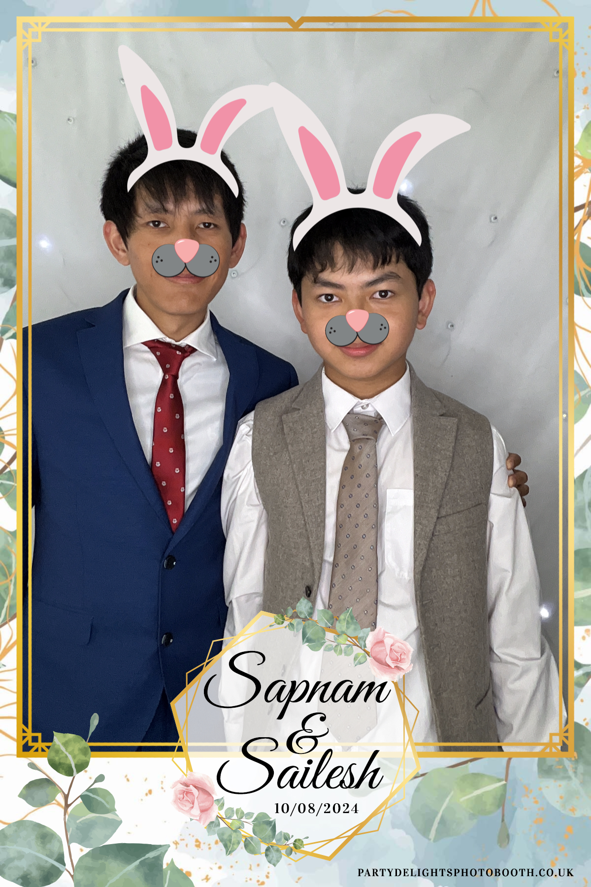 Sapnam & Sailesh Wedding | View more photos from the event at gallery.partydelightsphotobooth.co.uk/u/PartyDelightsPhotoBooth/Sapnam-Sailesh-Wedding