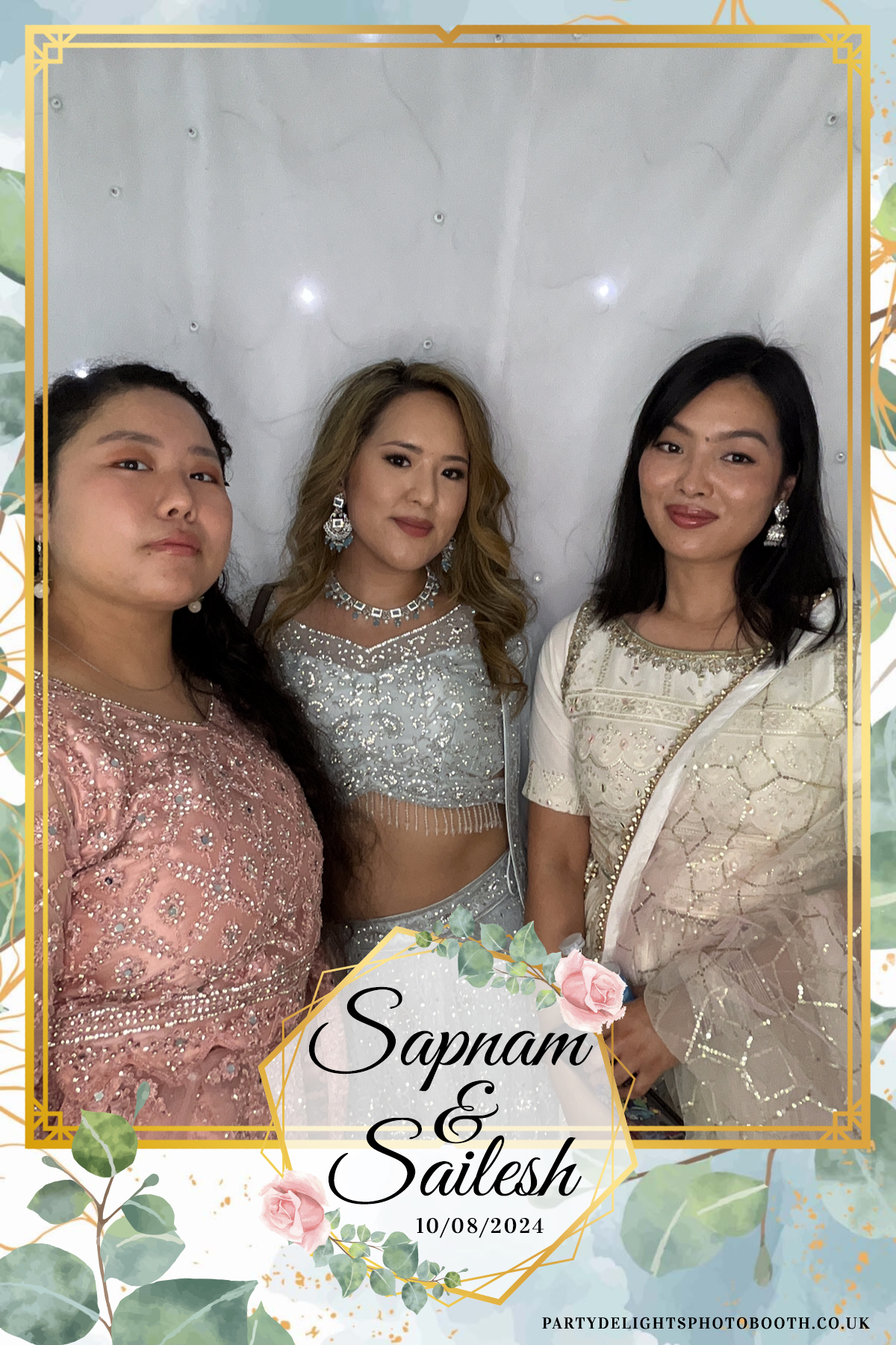 Sapnam & Sailesh Wedding | View more photos from the event at gallery.partydelightsphotobooth.co.uk/u/PartyDelightsPhotoBooth/Sapnam-Sailesh-Wedding