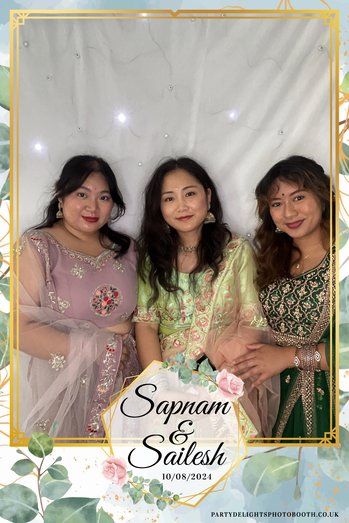 Sapnam & Sailesh Wedding | View more photos from the event at gallery.partydelightsphotobooth.co.uk/u/PartyDelightsPhotoBooth/Sapnam-Sailesh-Wedding