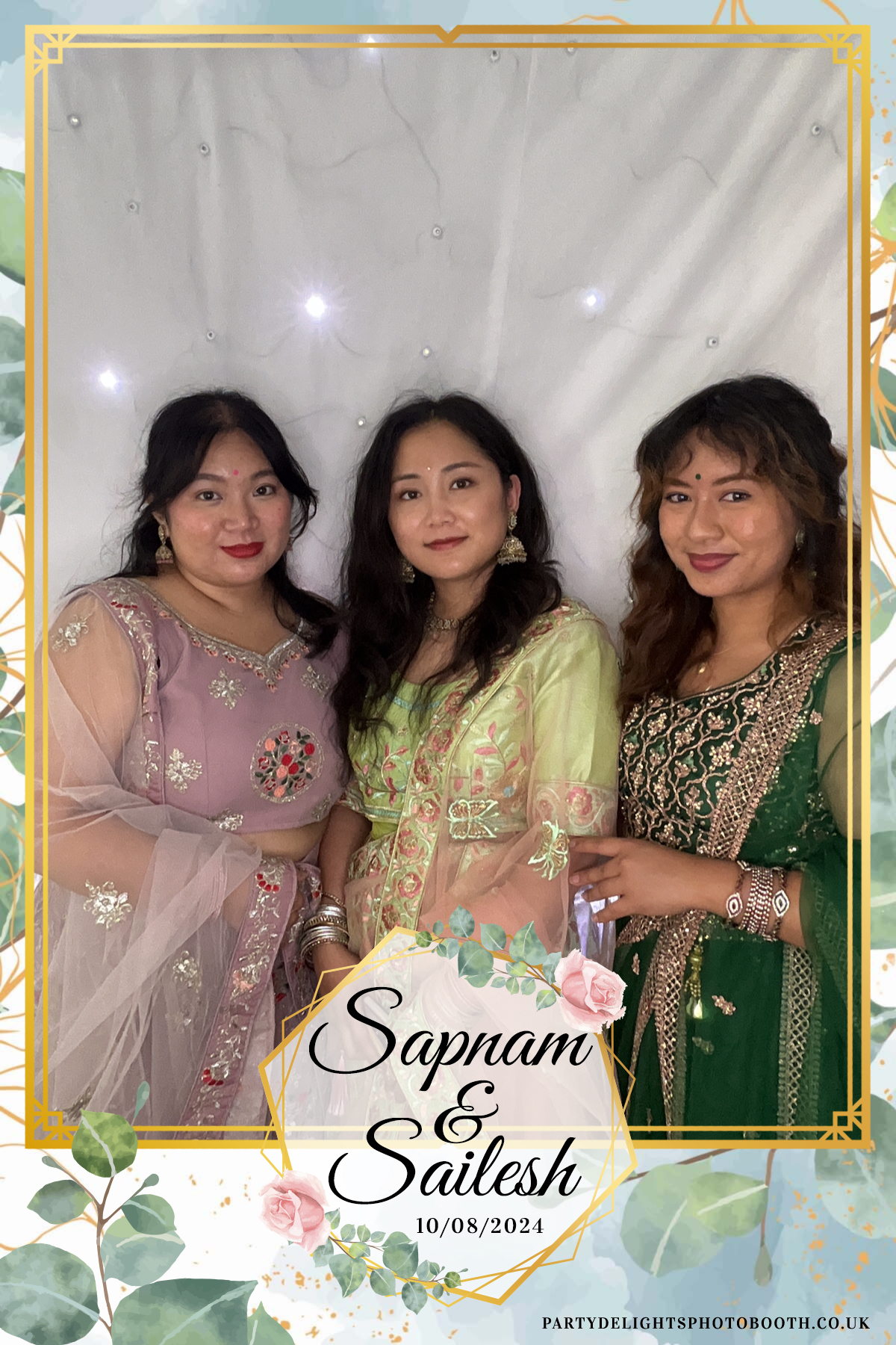 Sapnam & Sailesh Wedding | View more photos from the event at gallery.partydelightsphotobooth.co.uk/u/PartyDelightsPhotoBooth/Sapnam-Sailesh-Wedding