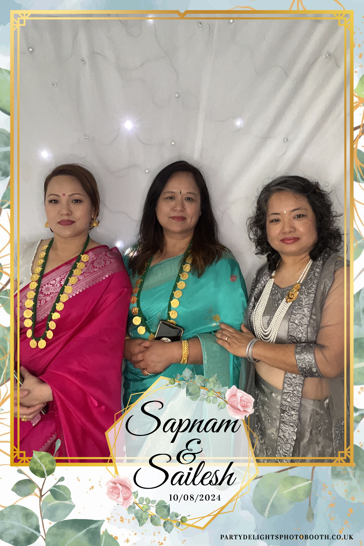Sapnam & Sailesh Wedding | View more photos from the event at gallery.partydelightsphotobooth.co.uk/u/PartyDelightsPhotoBooth/Sapnam-Sailesh-Wedding