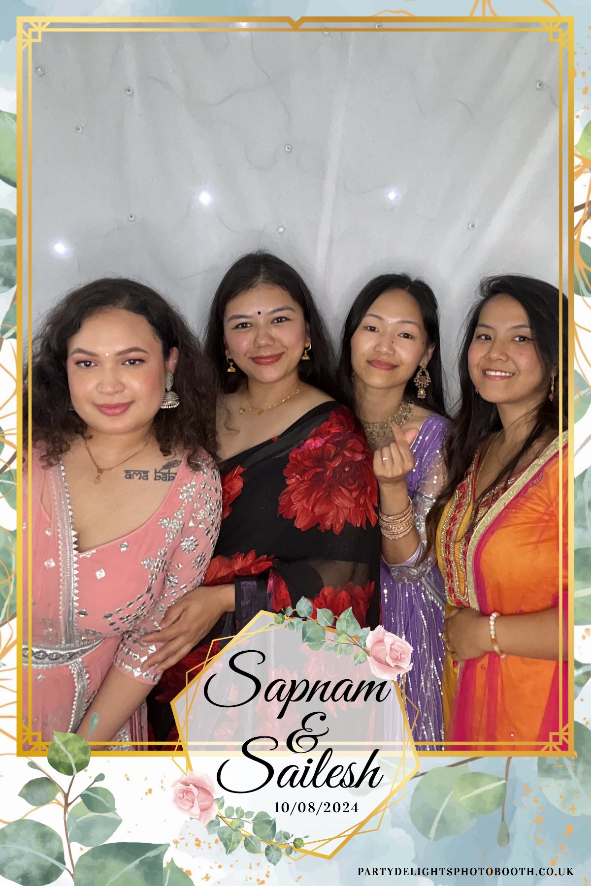 Sapnam & Sailesh Wedding | View more photos from the event at gallery.partydelightsphotobooth.co.uk/u/PartyDelightsPhotoBooth/Sapnam-Sailesh-Wedding