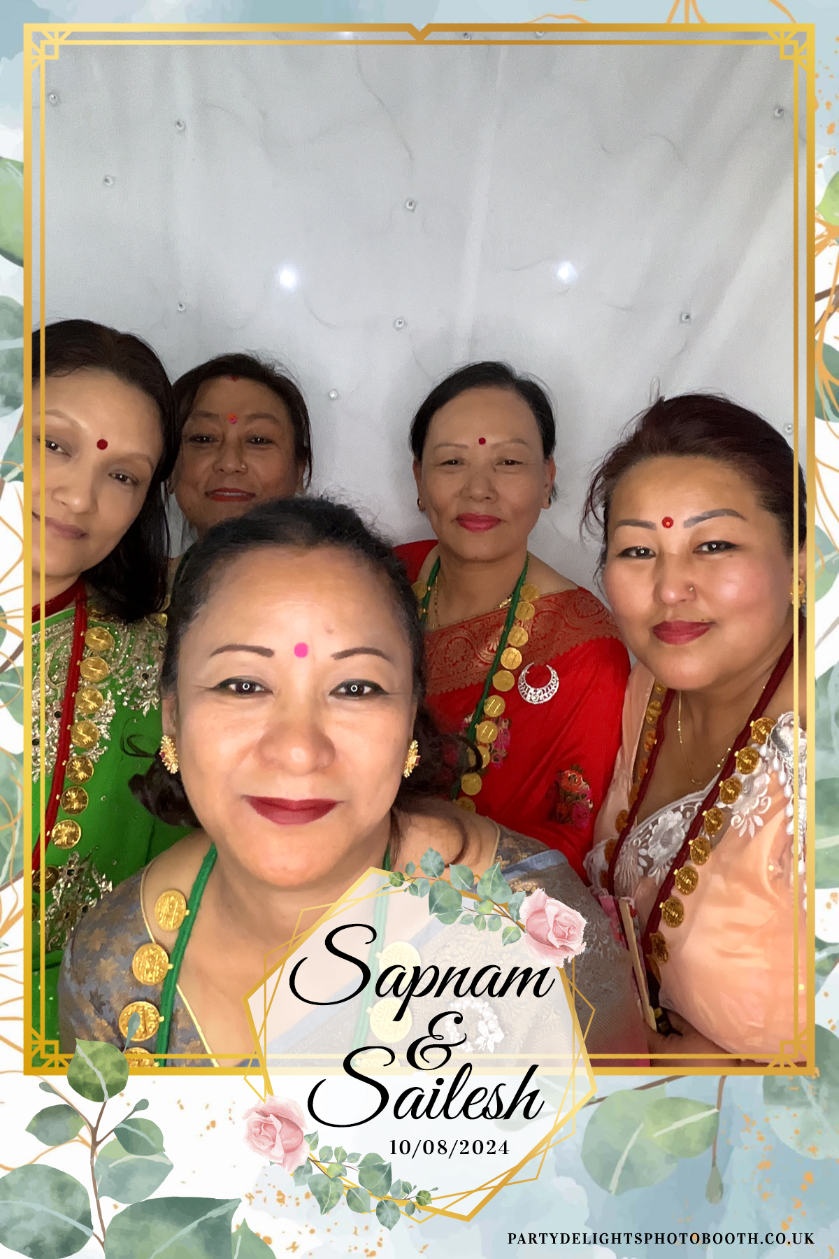 Sapnam & Sailesh Wedding | View more photos from the event at gallery.partydelightsphotobooth.co.uk/u/PartyDelightsPhotoBooth/Sapnam-Sailesh-Wedding