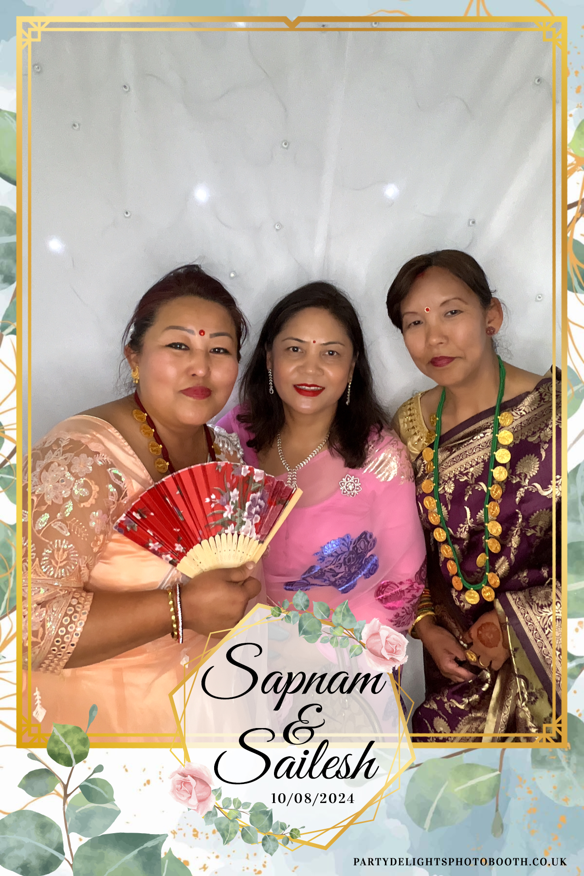 Sapnam & Sailesh Wedding | View more photos from the event at gallery.partydelightsphotobooth.co.uk/u/PartyDelightsPhotoBooth/Sapnam-Sailesh-Wedding