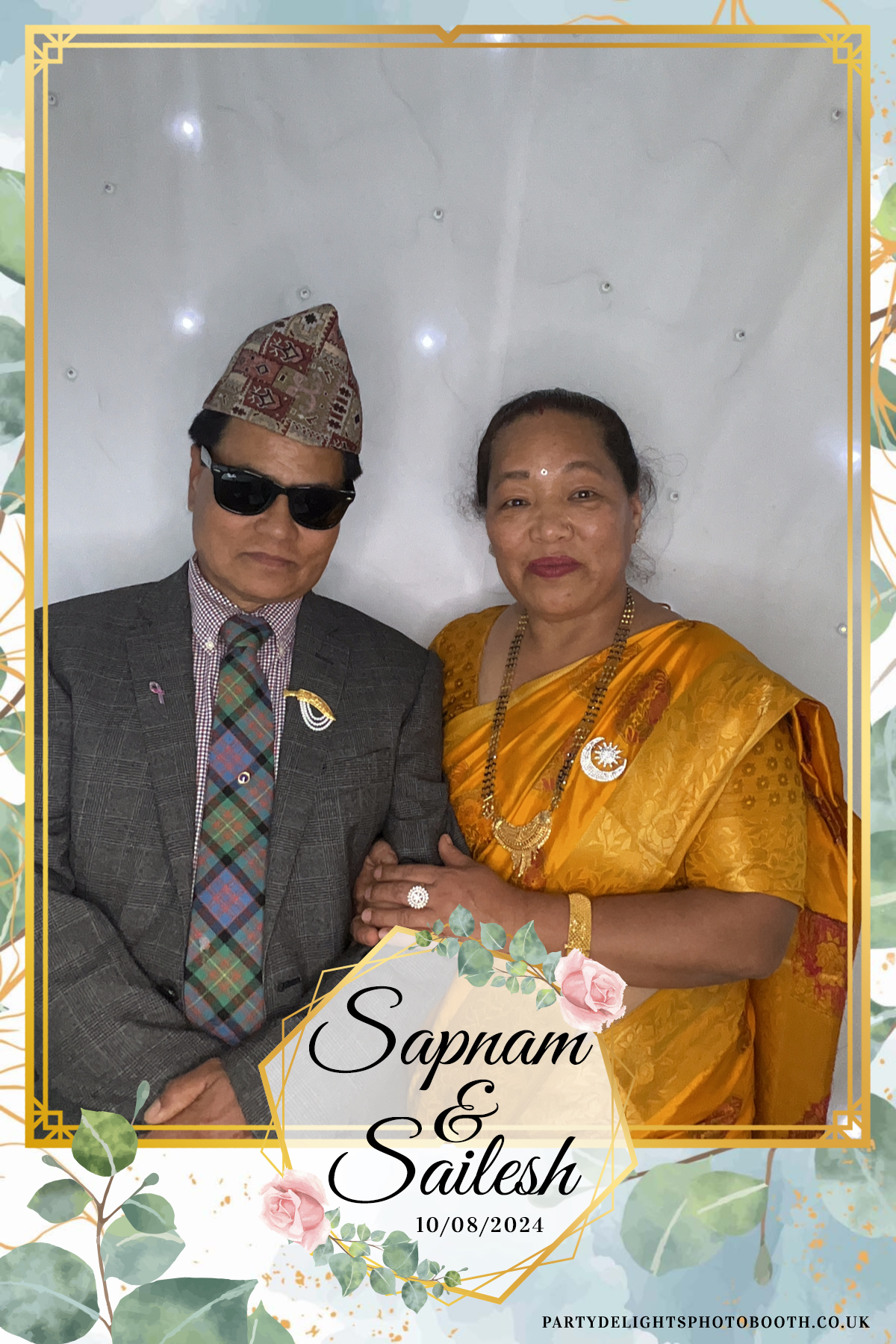 Sapnam & Sailesh Wedding | View more photos from the event at gallery.partydelightsphotobooth.co.uk/u/PartyDelightsPhotoBooth/Sapnam-Sailesh-Wedding