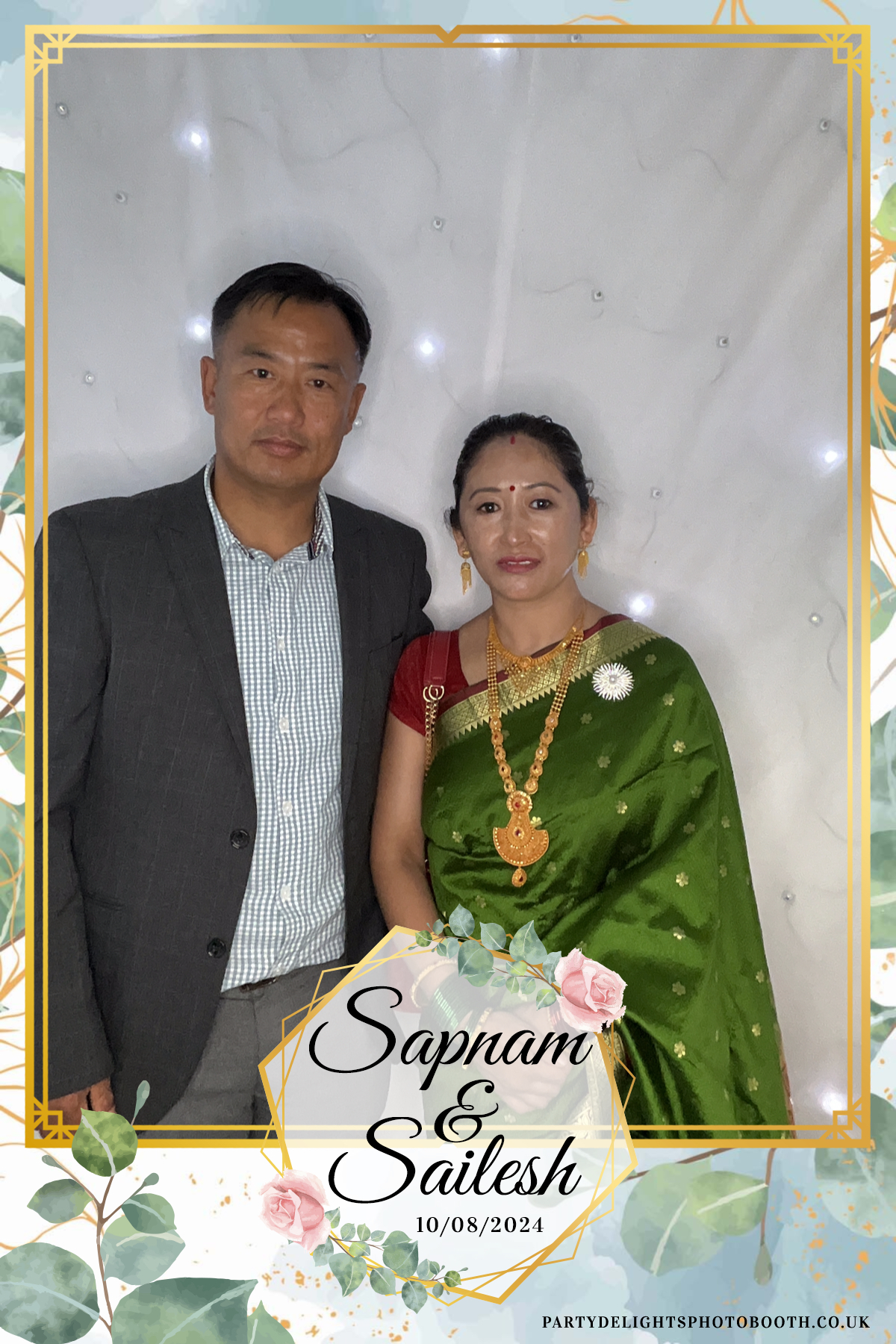 Sapnam & Sailesh Wedding | View more photos from the event at gallery.partydelightsphotobooth.co.uk/u/PartyDelightsPhotoBooth/Sapnam-Sailesh-Wedding