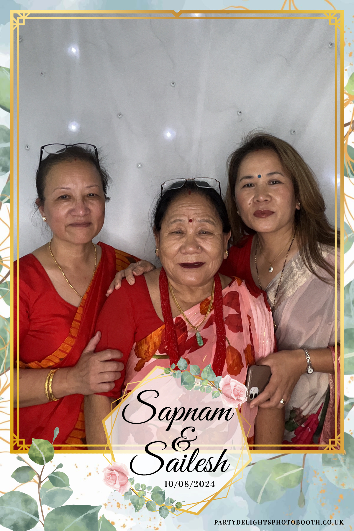Sapnam & Sailesh Wedding | View more photos from the event at gallery.partydelightsphotobooth.co.uk/u/PartyDelightsPhotoBooth/Sapnam-Sailesh-Wedding