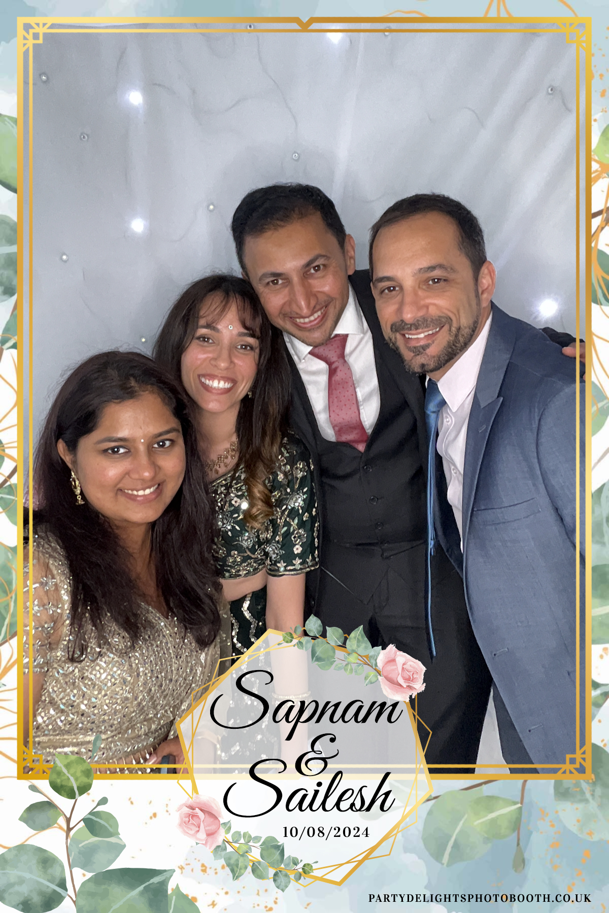 Sapnam & Sailesh Wedding | View more photos from the event at gallery.partydelightsphotobooth.co.uk/u/PartyDelightsPhotoBooth/Sapnam-Sailesh-Wedding