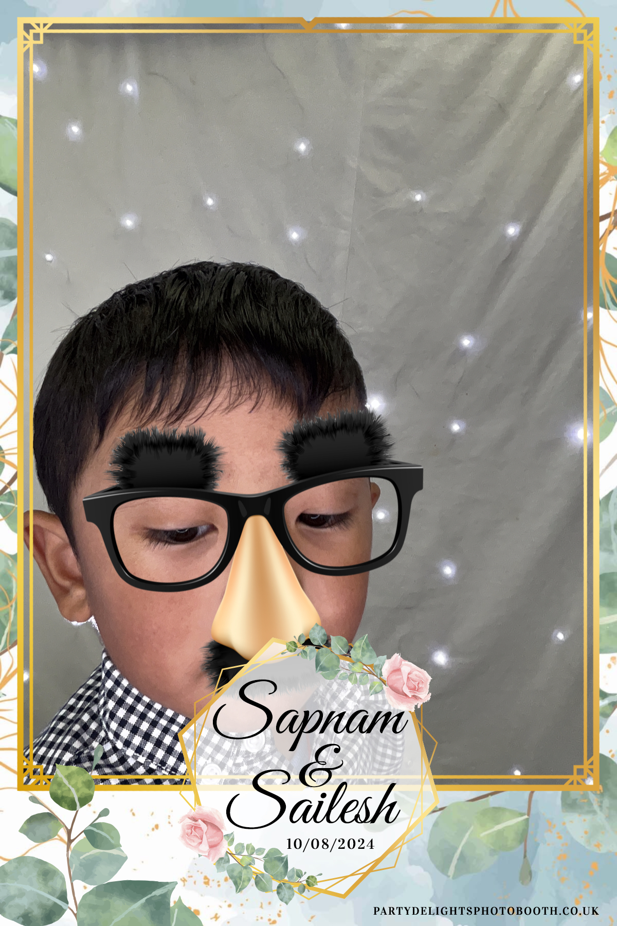 Sapnam & Sailesh Wedding | View more photos from the event at gallery.partydelightsphotobooth.co.uk/u/PartyDelightsPhotoBooth/Sapnam-Sailesh-Wedding