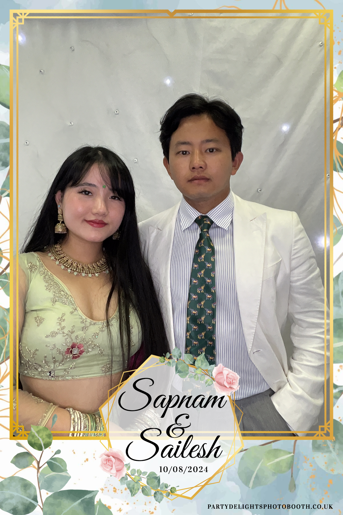 Sapnam & Sailesh Wedding | View more photos from the event at gallery.partydelightsphotobooth.co.uk/u/PartyDelightsPhotoBooth/Sapnam-Sailesh-Wedding