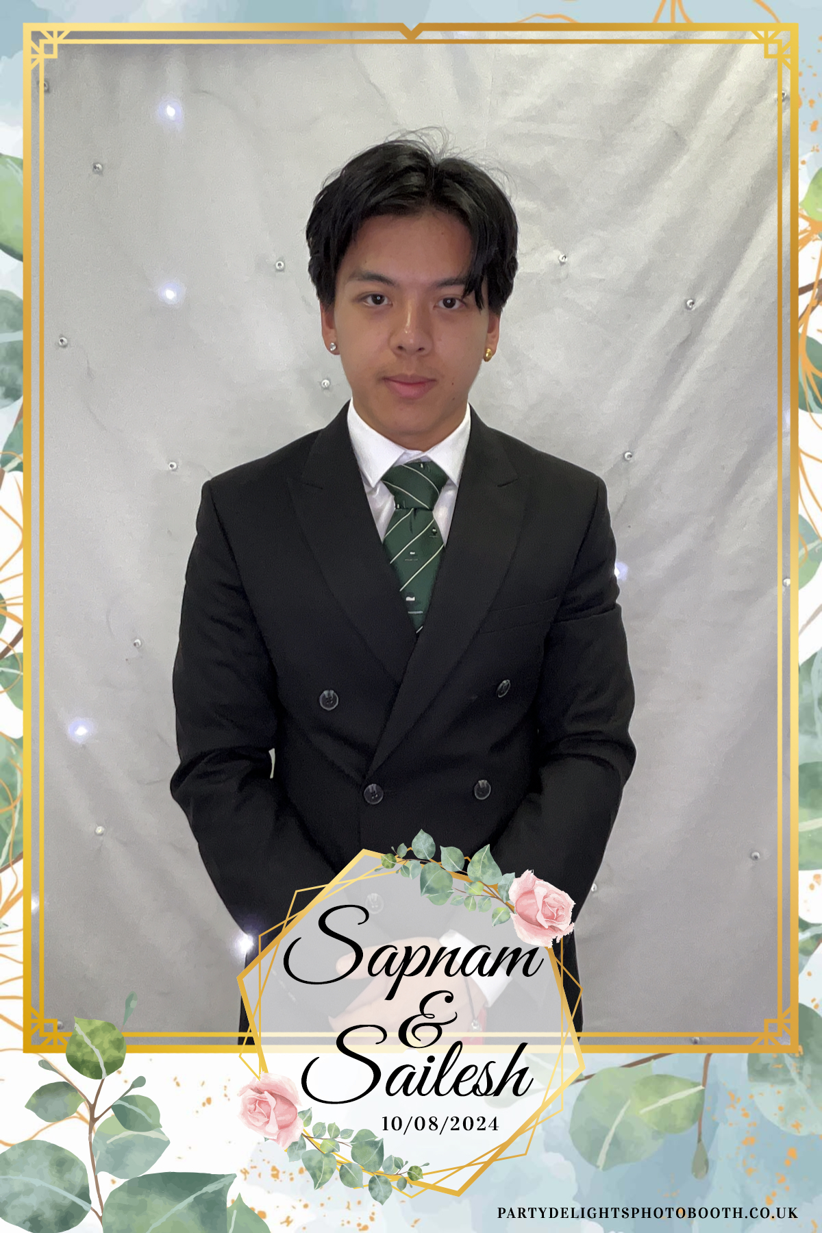 Sapnam & Sailesh Wedding | View more photos from the event at gallery.partydelightsphotobooth.co.uk/u/PartyDelightsPhotoBooth/Sapnam-Sailesh-Wedding