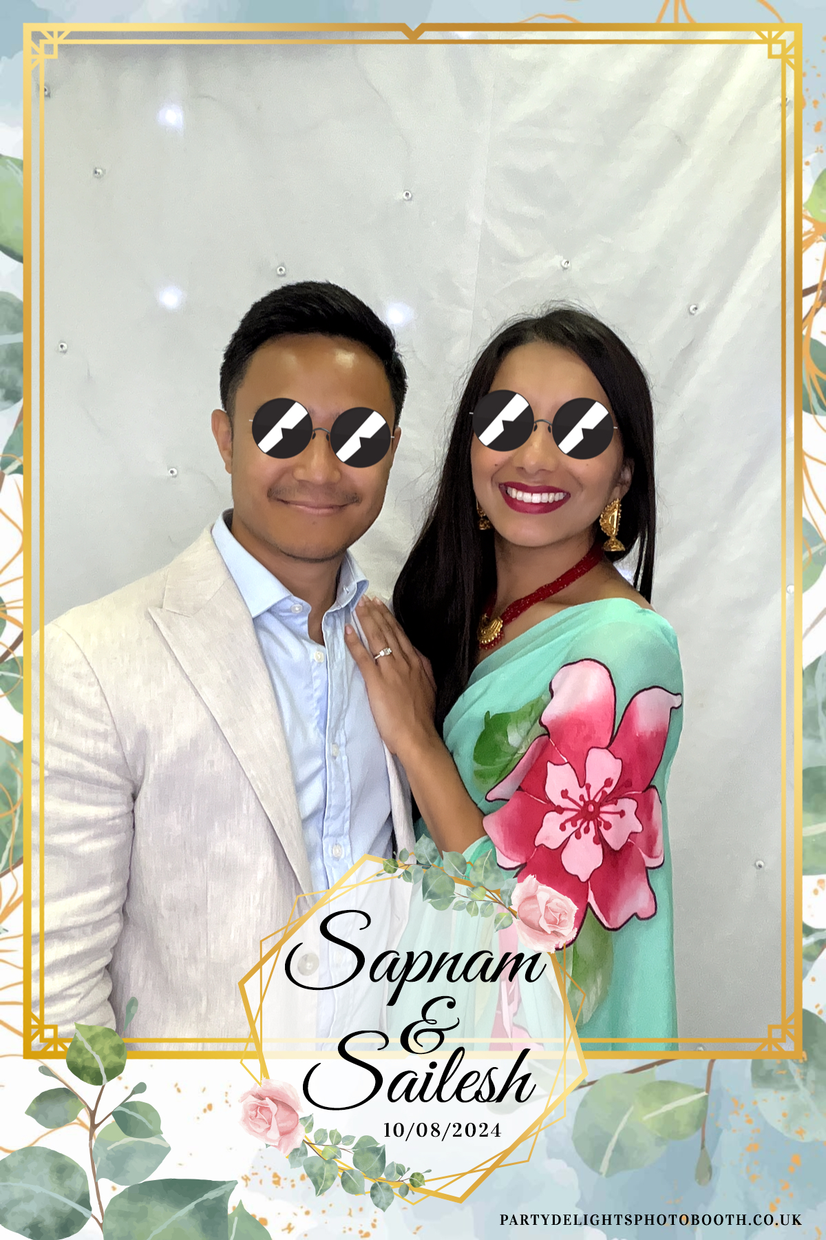 Sapnam & Sailesh Wedding | View more photos from the event at gallery.partydelightsphotobooth.co.uk/u/PartyDelightsPhotoBooth/Sapnam-Sailesh-Wedding
