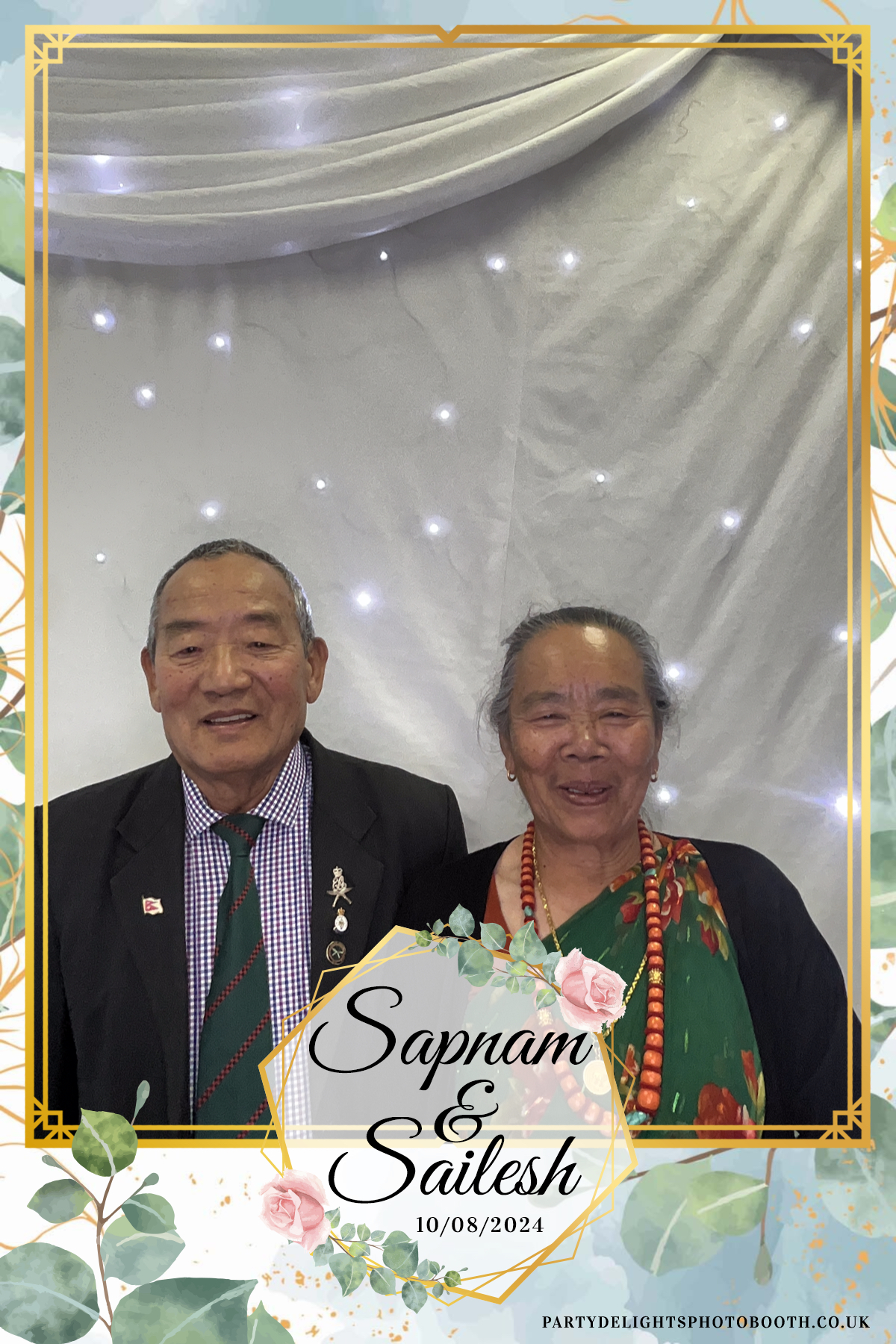 Sapnam & Sailesh Wedding | View more photos from the event at gallery.partydelightsphotobooth.co.uk/u/PartyDelightsPhotoBooth/Sapnam-Sailesh-Wedding