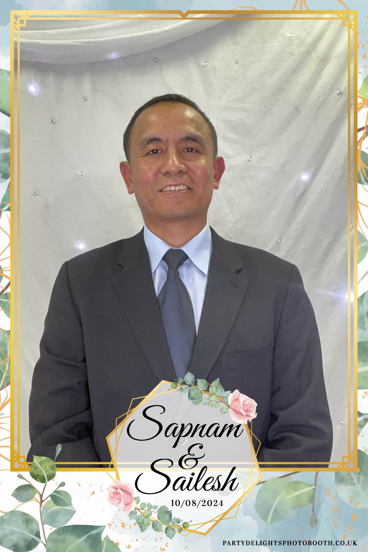 Sapnam & Sailesh Wedding | View more photos from the event at gallery.partydelightsphotobooth.co.uk/u/PartyDelightsPhotoBooth/Sapnam-Sailesh-Wedding