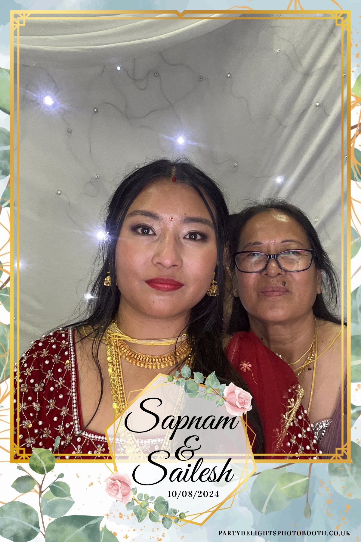 Sapnam & Sailesh Wedding | View more photos from the event at gallery.partydelightsphotobooth.co.uk/u/PartyDelightsPhotoBooth/Sapnam-Sailesh-Wedding