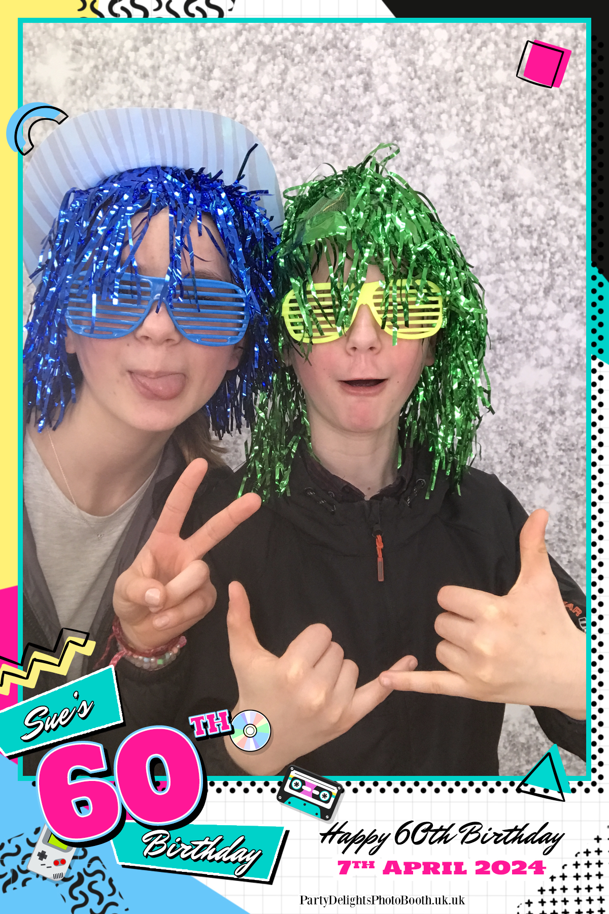 Sue's 60th Birthday Celebration Party | View more photos from the event at gallery.partydelightsphotobooth.co.uk/u/PartyDelightsPhotoBooth/Sues-60th-Birthday-Celebration-Party