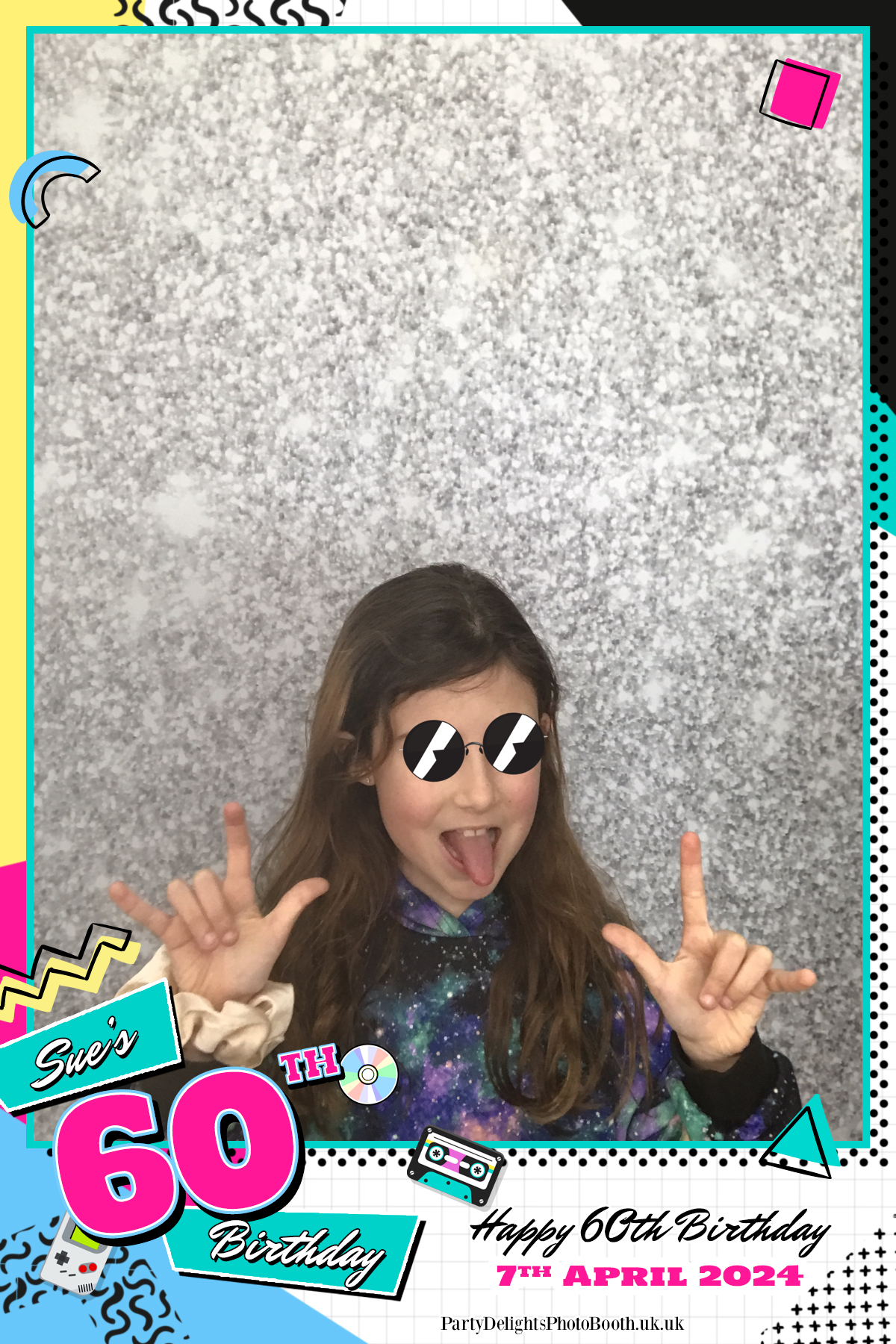 Sue's 60th Birthday Celebration Party | View more photos from the event at gallery.partydelightsphotobooth.co.uk/u/PartyDelightsPhotoBooth/Sues-60th-Birthday-Celebration-Party