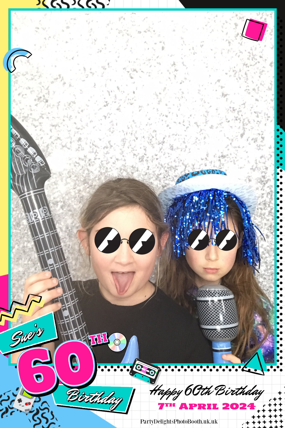 Sue's 60th Birthday Celebration Party | View more photos from the event at gallery.partydelightsphotobooth.co.uk/u/PartyDelightsPhotoBooth/Sues-60th-Birthday-Celebration-Party