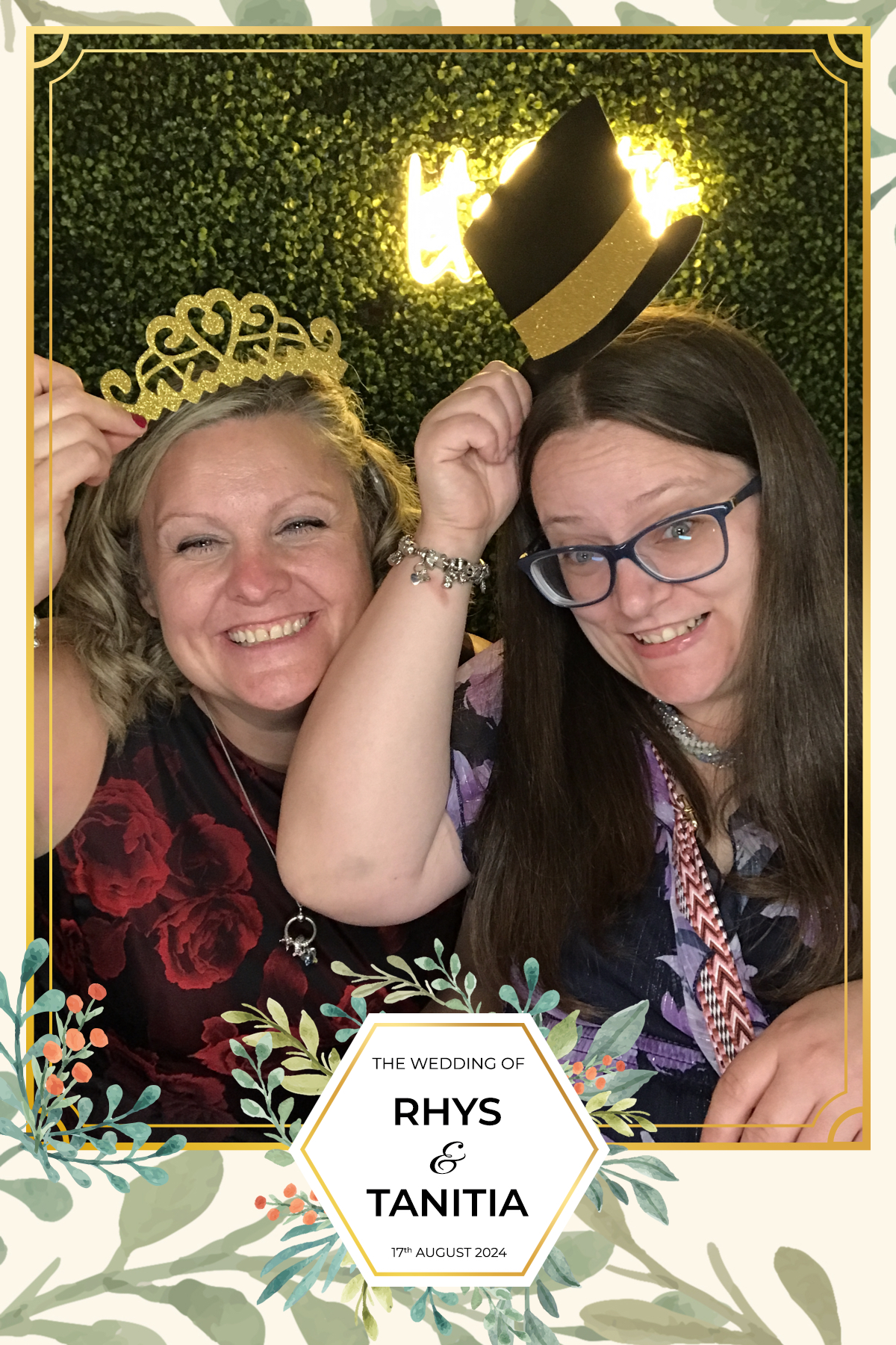 Tanitia & Rhys’ Wedding | View more photos from the event at gallery.partydelightsphotobooth.co.uk/u/PartyDelightsPhotoBooth/Tanitia-Rhys’-Wedding
