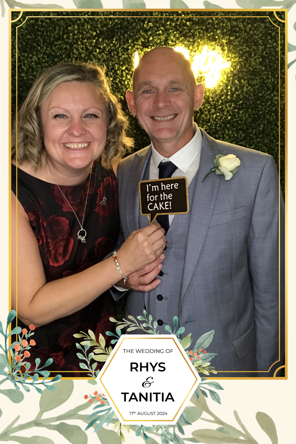 Tanitia & Rhys’ Wedding | View more photos from the event at gallery.partydelightsphotobooth.co.uk/u/PartyDelightsPhotoBooth/Tanitia-Rhys’-Wedding