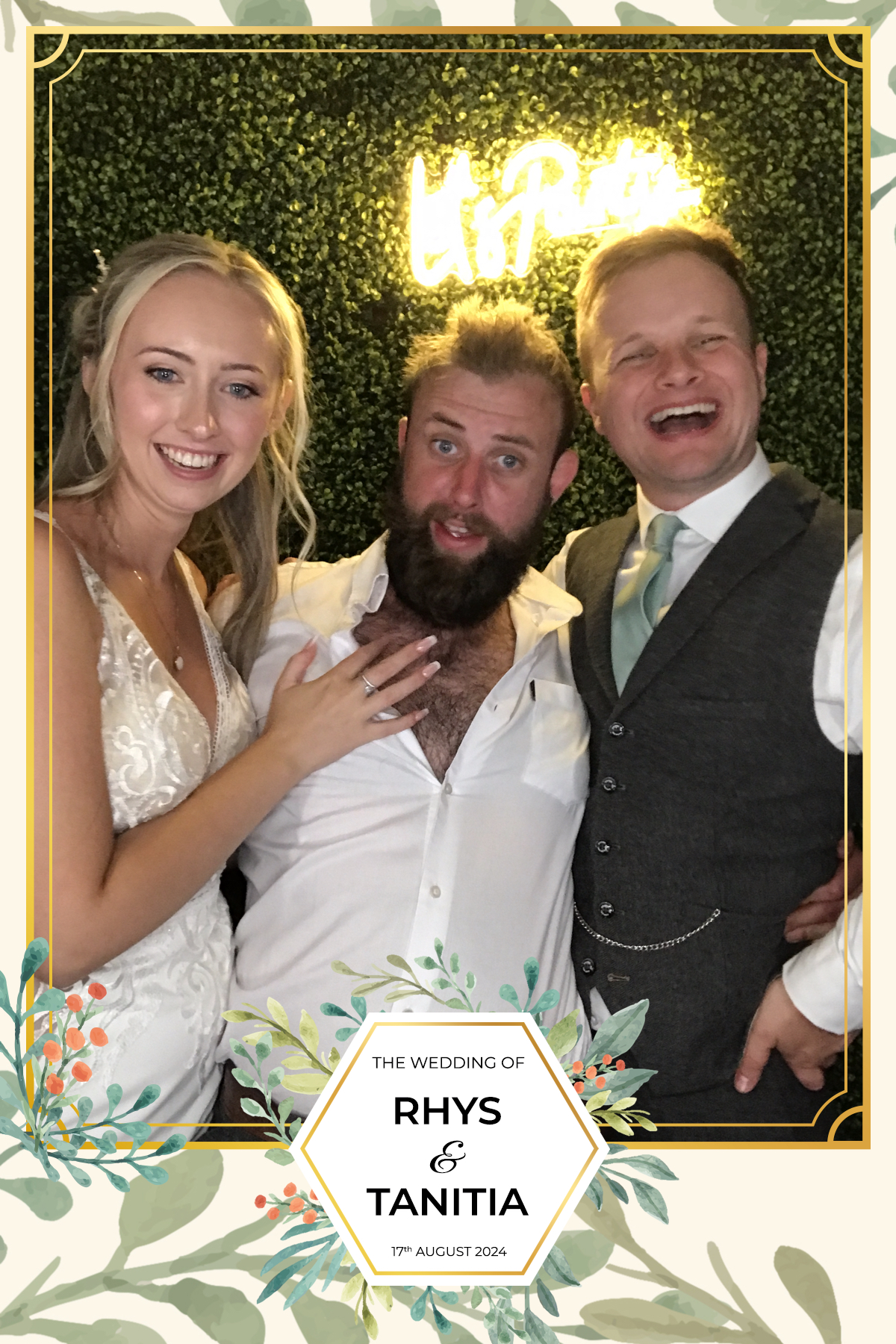 Tanitia & Rhys’ Wedding | View more photos from the event at gallery.partydelightsphotobooth.co.uk/u/PartyDelightsPhotoBooth/Tanitia-Rhys’-Wedding