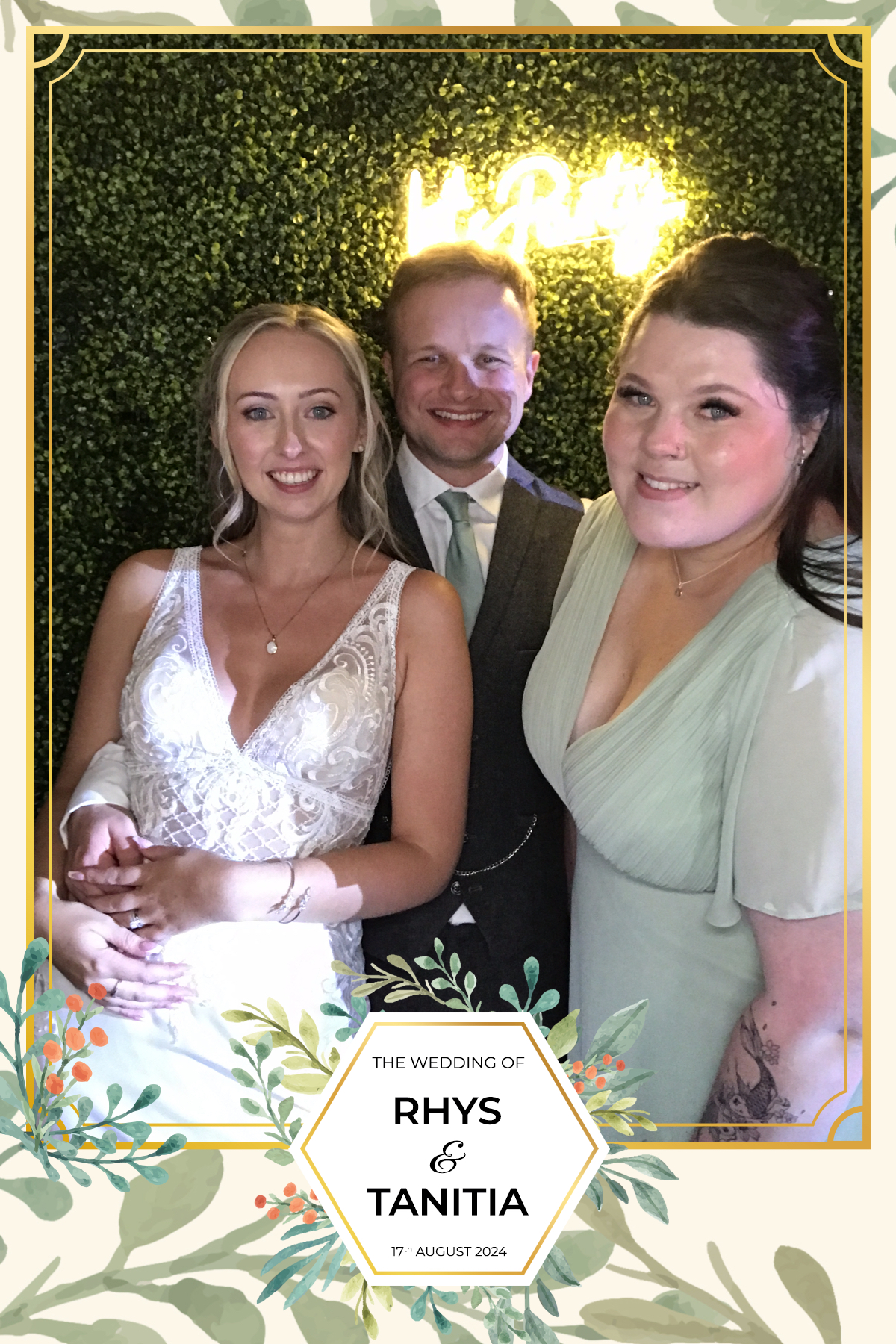 Tanitia & Rhys’ Wedding | View more photos from the event at gallery.partydelightsphotobooth.co.uk/u/PartyDelightsPhotoBooth/Tanitia-Rhys’-Wedding