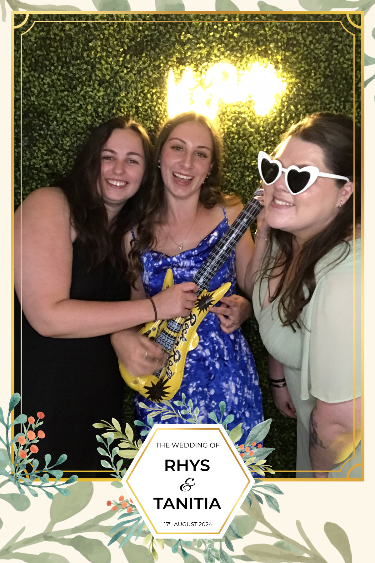 Tanitia & Rhys’ Wedding | View more photos from the event at gallery.partydelightsphotobooth.co.uk/u/PartyDelightsPhotoBooth/Tanitia-Rhys’-Wedding