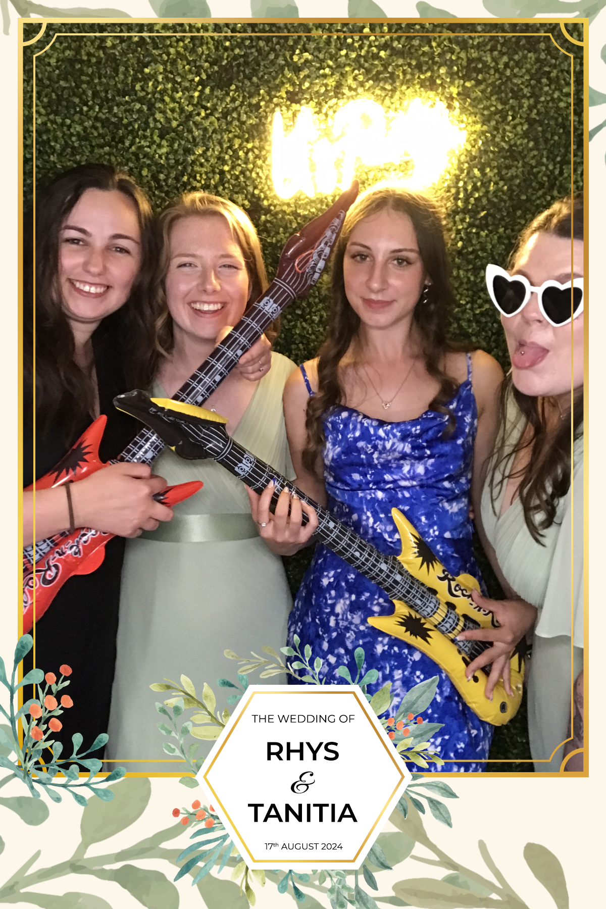 Tanitia & Rhys’ Wedding | View more photos from the event at gallery.partydelightsphotobooth.co.uk/u/PartyDelightsPhotoBooth/Tanitia-Rhys’-Wedding
