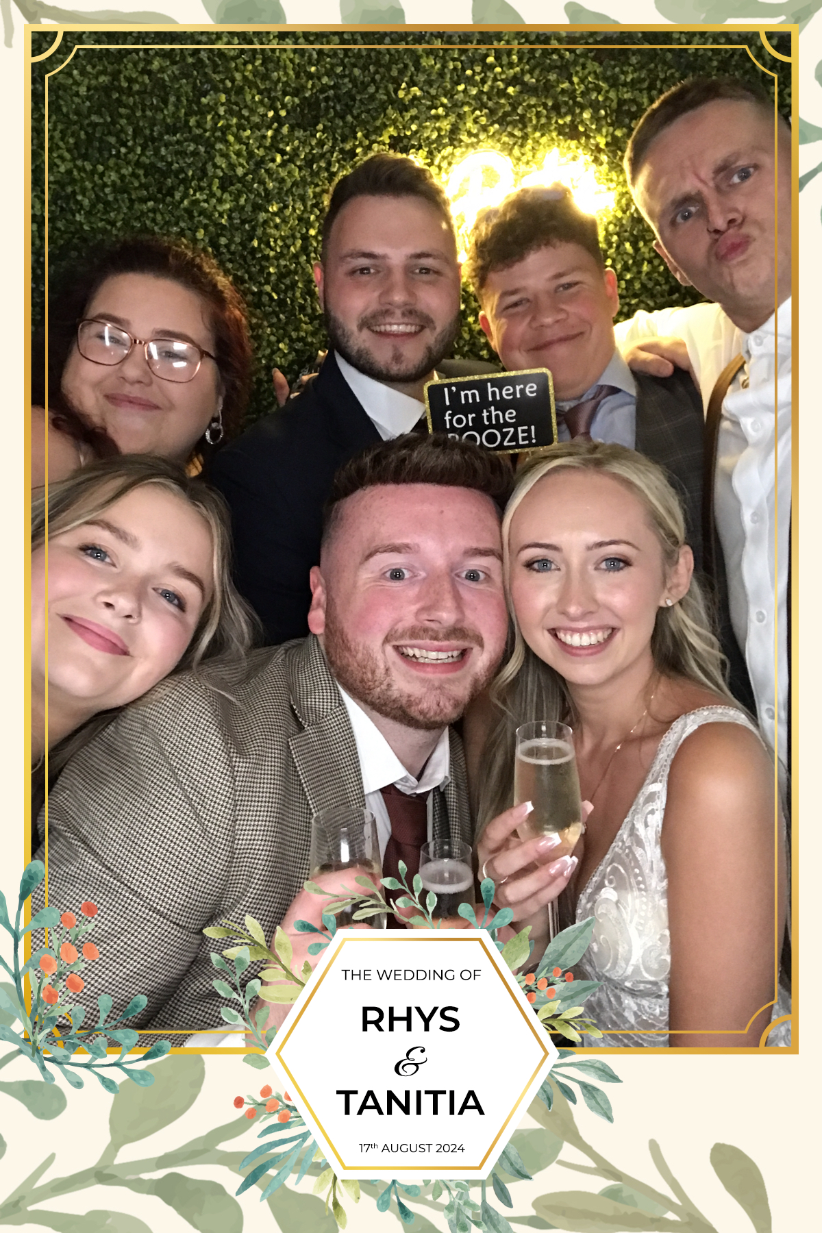 Tanitia & Rhys’ Wedding | View more photos from the event at gallery.partydelightsphotobooth.co.uk/u/PartyDelightsPhotoBooth/Tanitia-Rhys’-Wedding