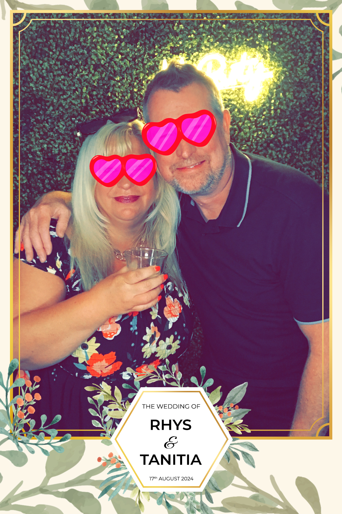 Tanitia & Rhys’ Wedding | View more photos from the event at gallery.partydelightsphotobooth.co.uk/u/PartyDelightsPhotoBooth/Tanitia-Rhys’-Wedding