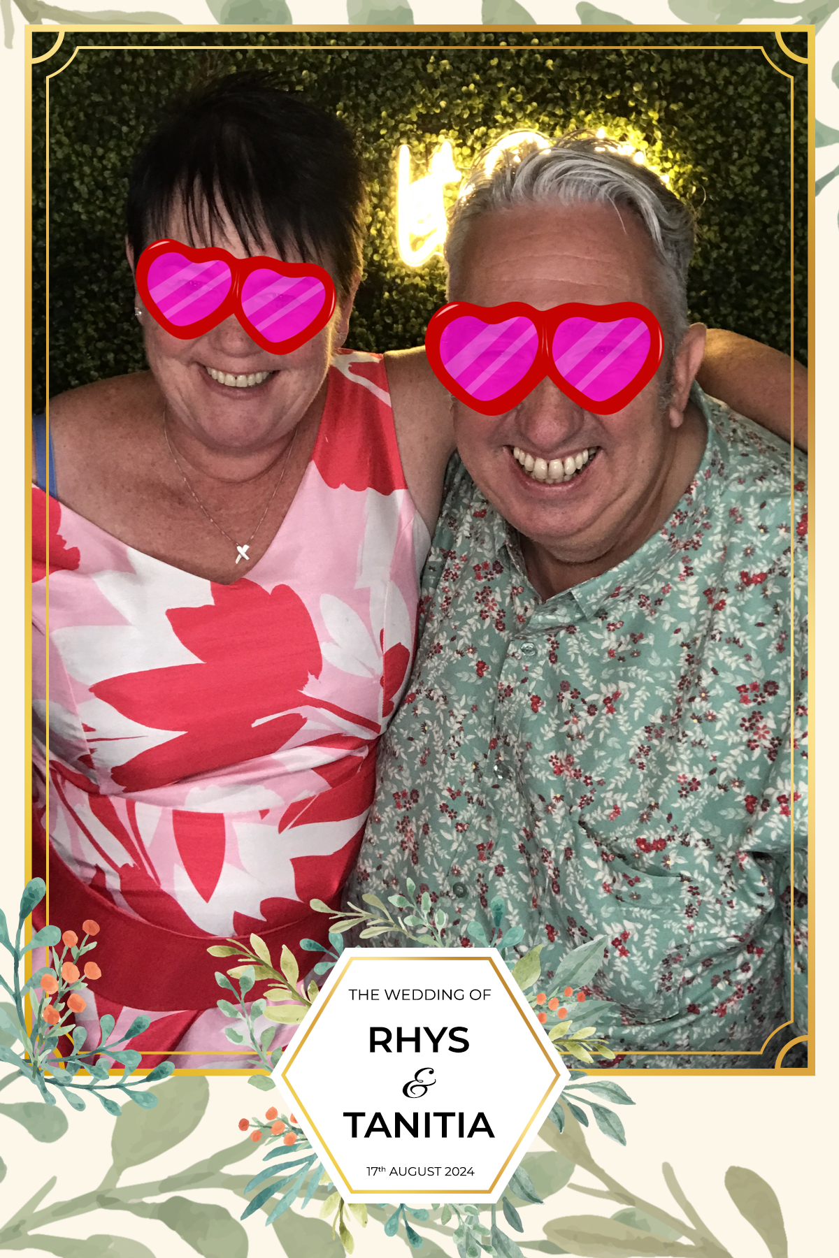 Tanitia & Rhys’ Wedding | View more photos from the event at gallery.partydelightsphotobooth.co.uk/u/PartyDelightsPhotoBooth/Tanitia-Rhys’-Wedding