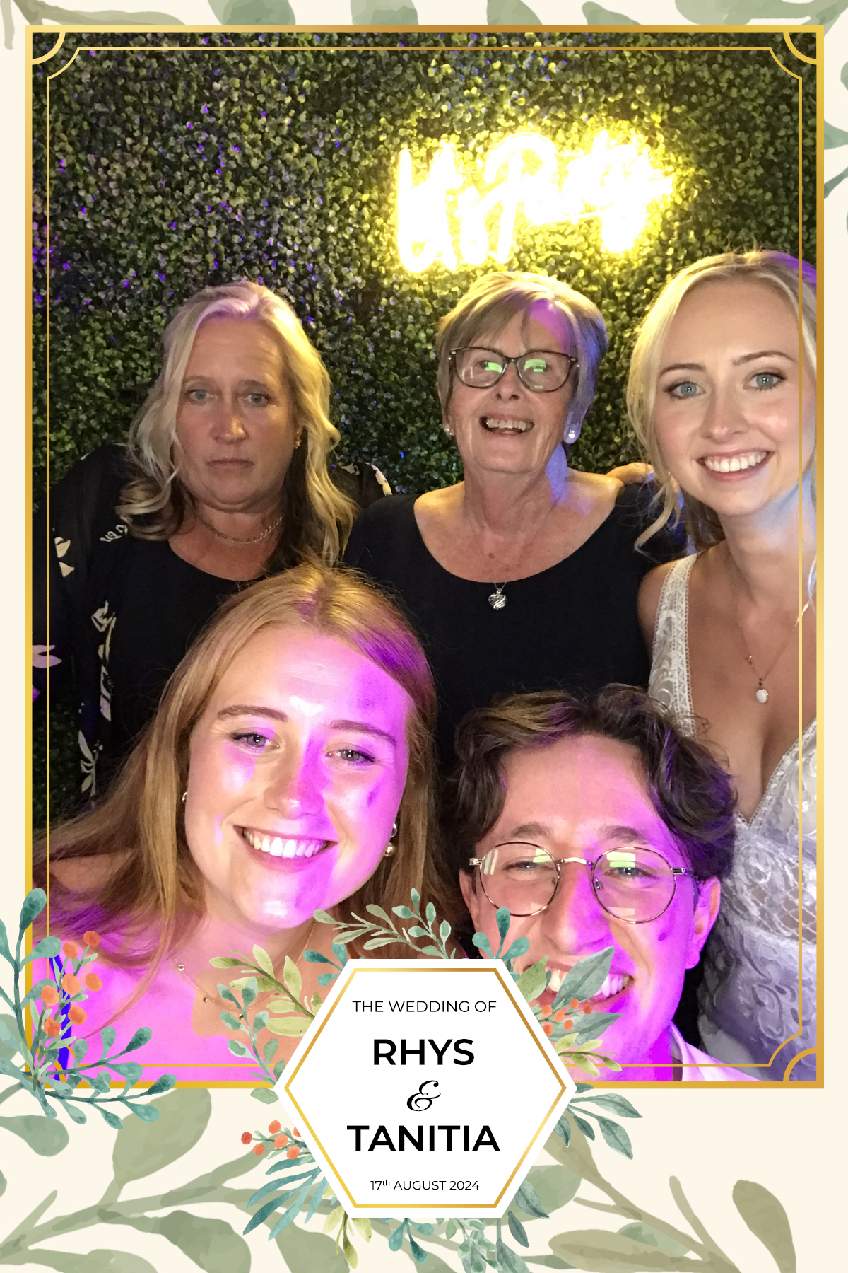 Tanitia & Rhys’ Wedding | View more photos from the event at gallery.partydelightsphotobooth.co.uk/u/PartyDelightsPhotoBooth/Tanitia-Rhys’-Wedding
