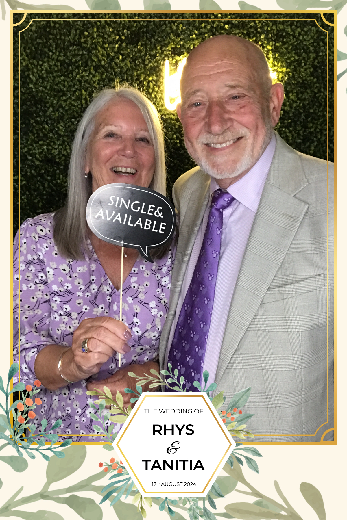 Tanitia & Rhys’ Wedding | View more photos from the event at gallery.partydelightsphotobooth.co.uk/u/PartyDelightsPhotoBooth/Tanitia-Rhys’-Wedding