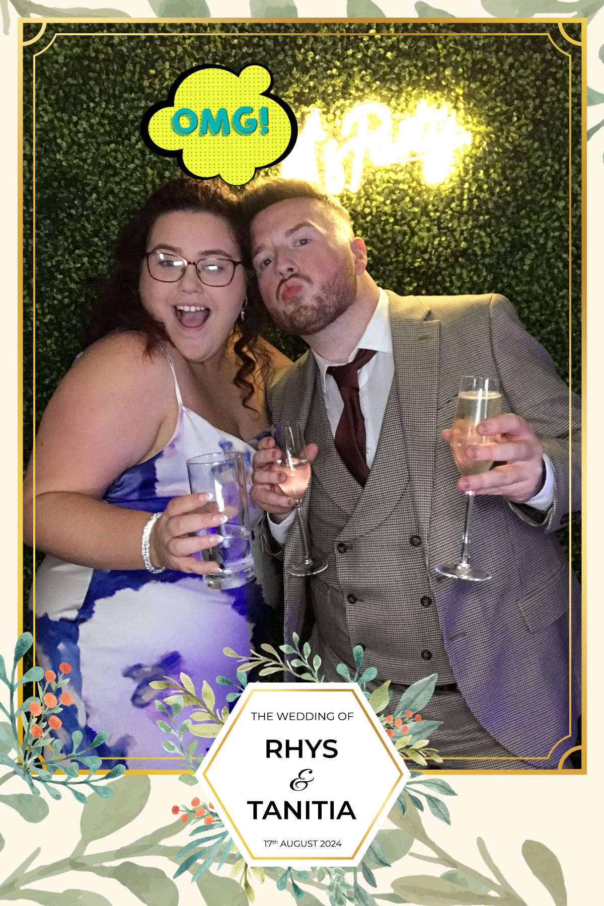 Tanitia & Rhys’ Wedding | View more photos from the event at gallery.partydelightsphotobooth.co.uk/u/PartyDelightsPhotoBooth/Tanitia-Rhys’-Wedding