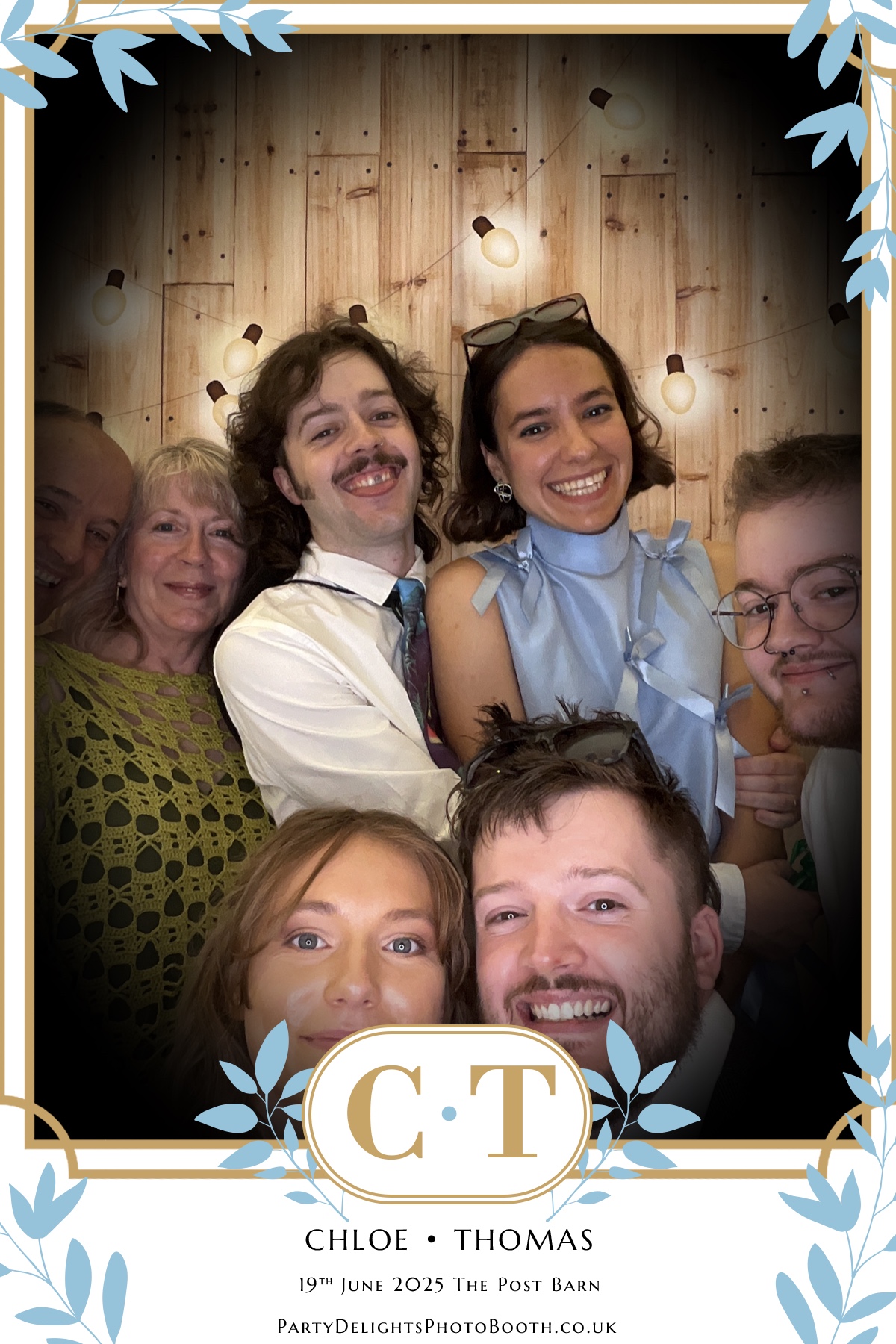 Chloe & Tom’s Wedding | View more photos from the event at gallery.partydelightsphotobooth.co.uk/u/PartyDelightsPhotoBooth/Chloe-Tom’s-Wedding