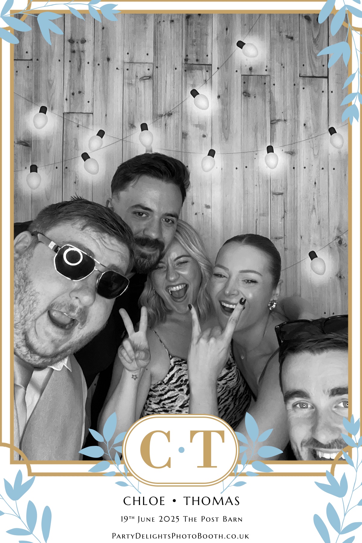 Chloe & Tom’s Wedding | View more photos from the event at gallery.partydelightsphotobooth.co.uk/u/PartyDelightsPhotoBooth/Chloe-Tom’s-Wedding
