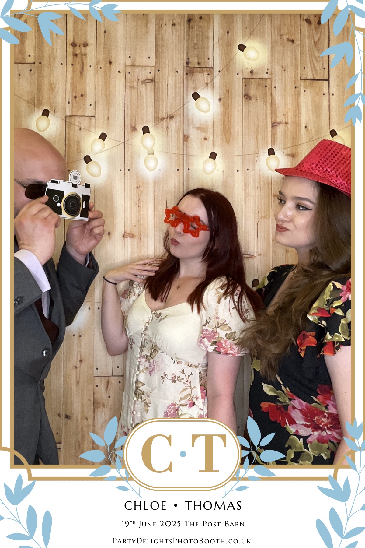 Chloe & Tom’s Wedding | View more photos from the event at gallery.partydelightsphotobooth.co.uk/u/PartyDelightsPhotoBooth/Chloe-Tom’s-Wedding
