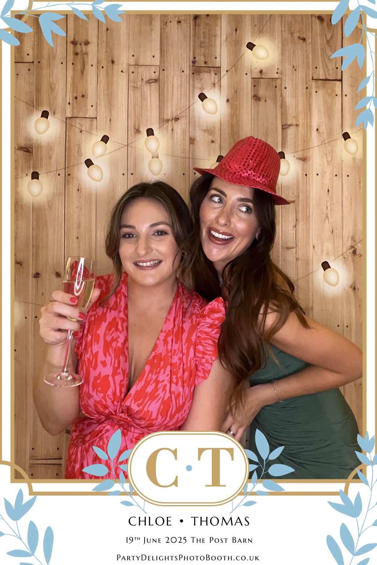 Chloe & Tom’s Wedding | View more photos from the event at gallery.partydelightsphotobooth.co.uk/u/PartyDelightsPhotoBooth/Chloe-Tom’s-Wedding