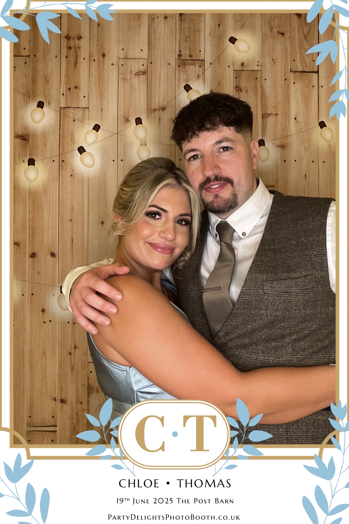Chloe & Tom’s Wedding | View more photos from the event at gallery.partydelightsphotobooth.co.uk/u/PartyDelightsPhotoBooth/Chloe-Tom’s-Wedding