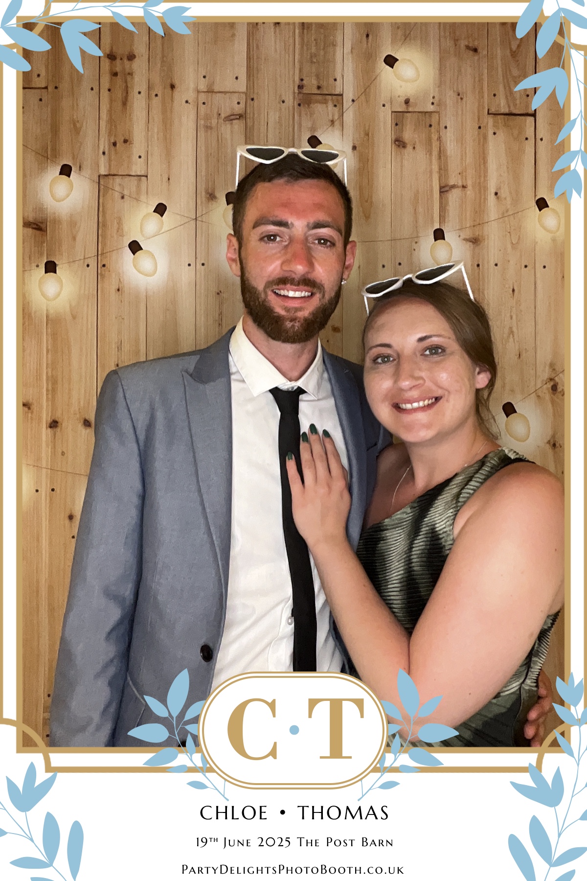 Chloe & Tom’s Wedding | View more photos from the event at gallery.partydelightsphotobooth.co.uk/u/PartyDelightsPhotoBooth/Chloe-Tom’s-Wedding