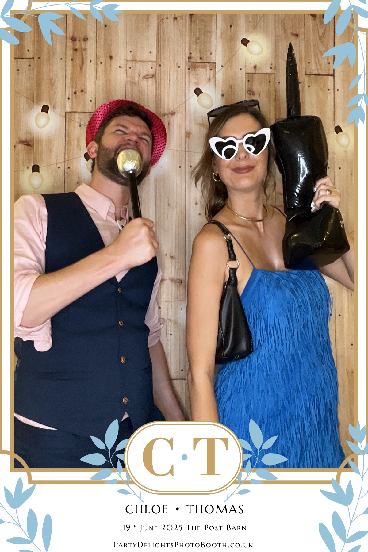 Chloe & Tom’s Wedding | View more photos from the event at gallery.partydelightsphotobooth.co.uk/u/PartyDelightsPhotoBooth/Chloe-Tom’s-Wedding