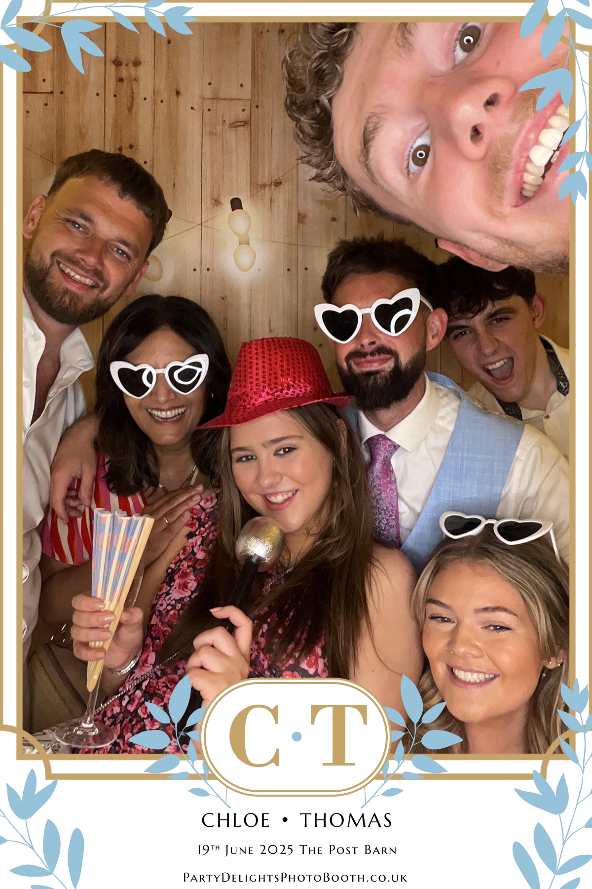 Chloe & Tom’s Wedding | View more photos from the event at gallery.partydelightsphotobooth.co.uk/u/PartyDelightsPhotoBooth/Chloe-Tom’s-Wedding