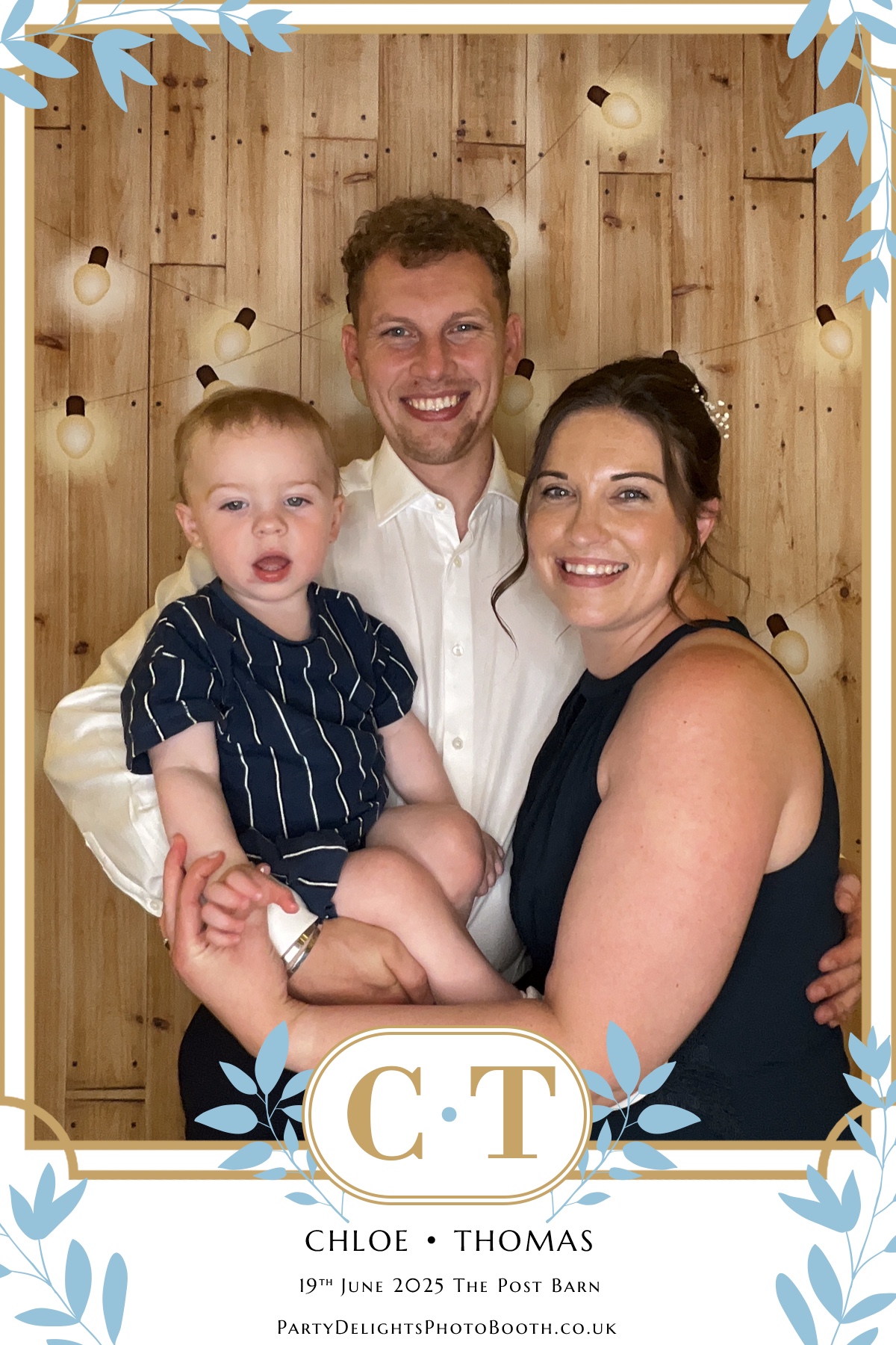 Chloe & Tom’s Wedding | View more photos from the event at gallery.partydelightsphotobooth.co.uk/u/PartyDelightsPhotoBooth/Chloe-Tom’s-Wedding