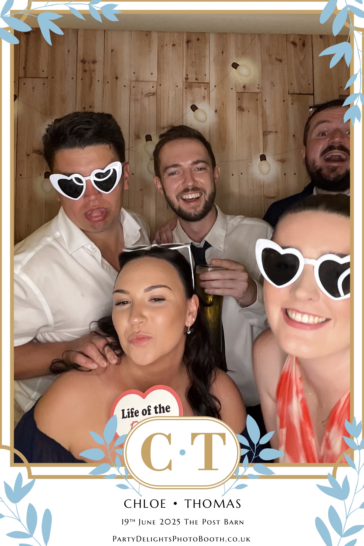 Chloe & Tom’s Wedding | View more photos from the event at gallery.partydelightsphotobooth.co.uk/u/PartyDelightsPhotoBooth/Chloe-Tom’s-Wedding